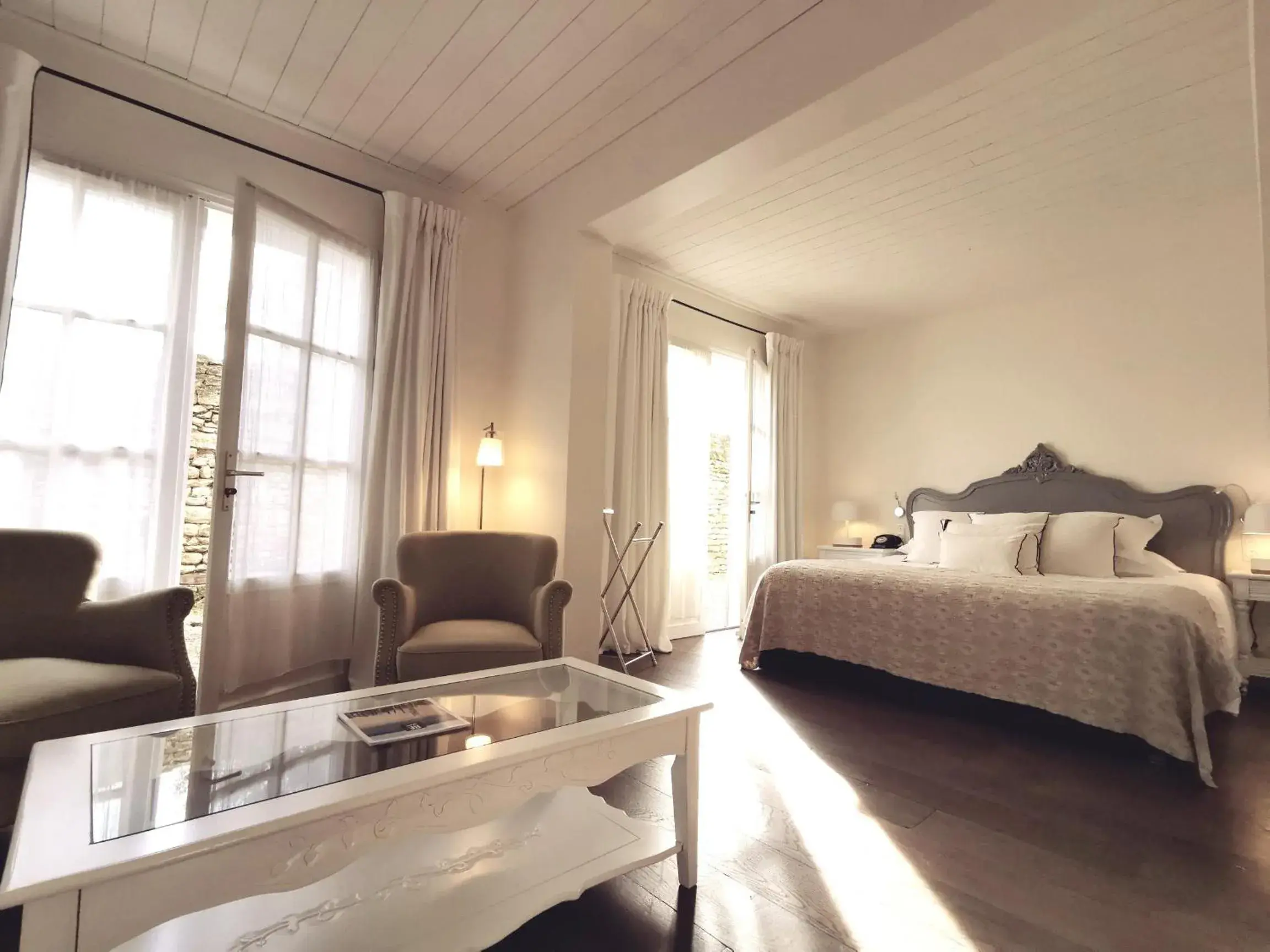 Deluxe Suite in Le Clos Saint-Martin Hôtel & Spa Deluxe Suite in Le Clos Saint-Martin Hôtel & Spa