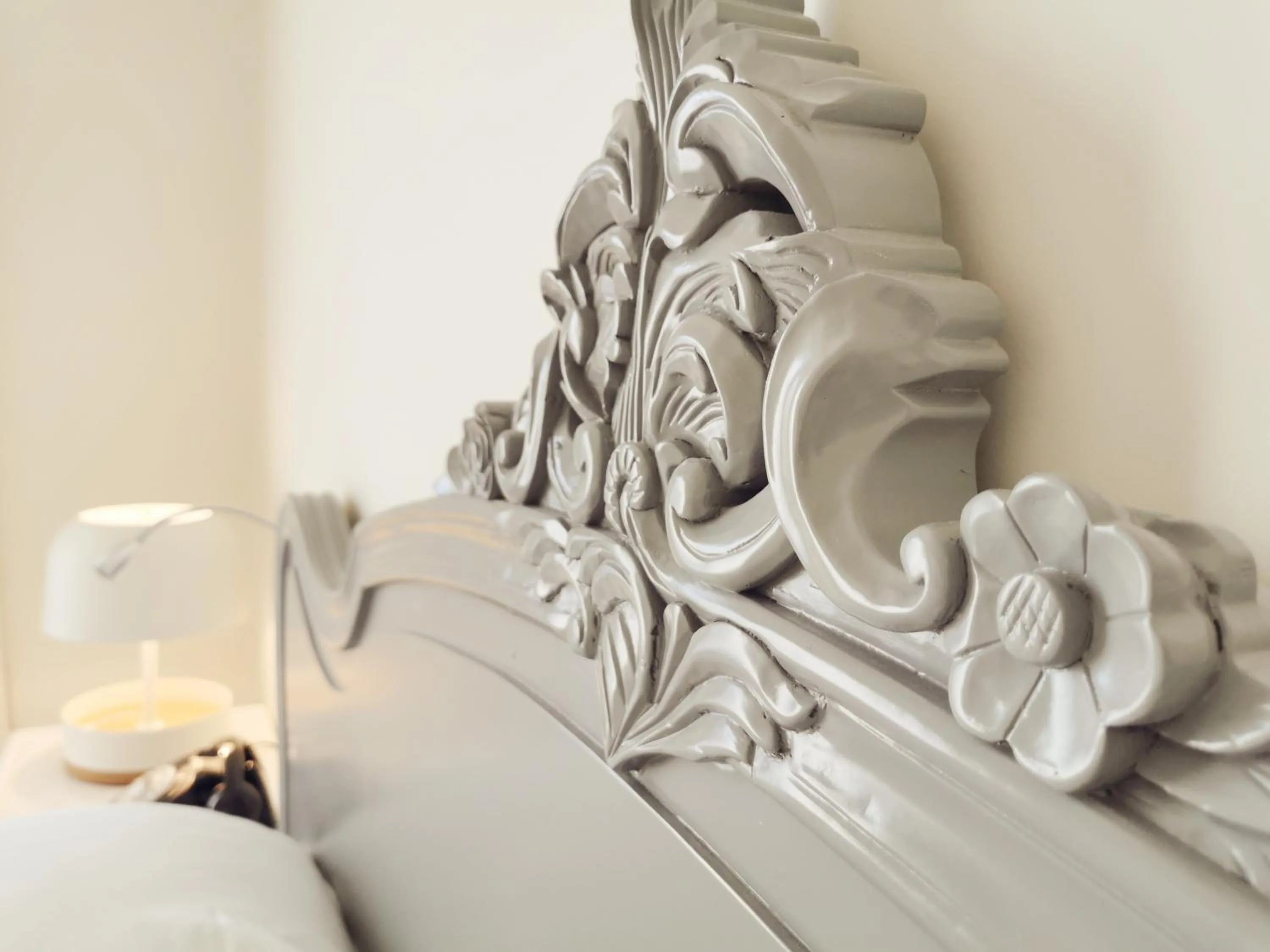 Bed in Le Clos Saint-Martin Hôtel & Spa