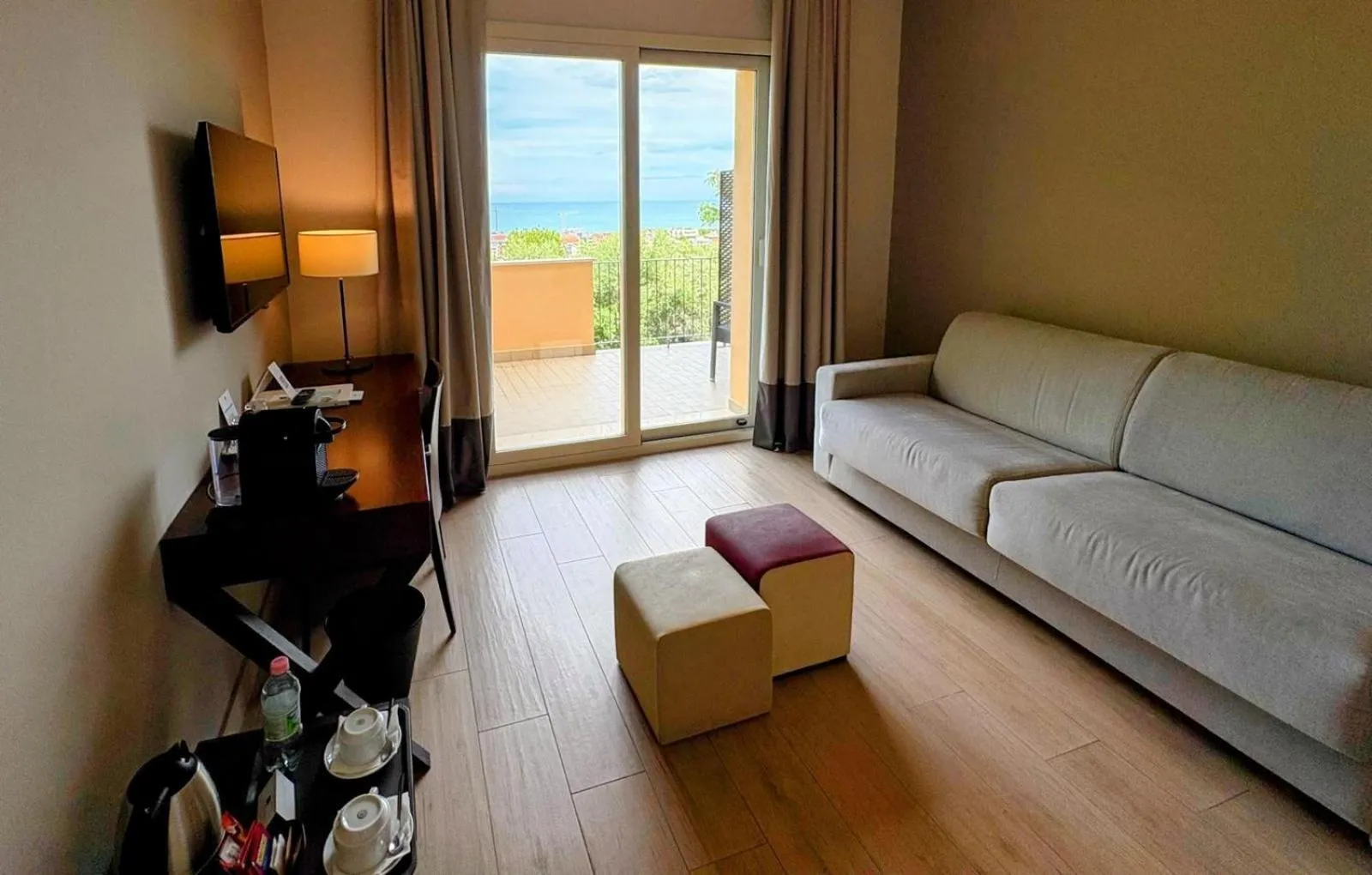 Living room, Bed in Villa Maria Hotel & SPA