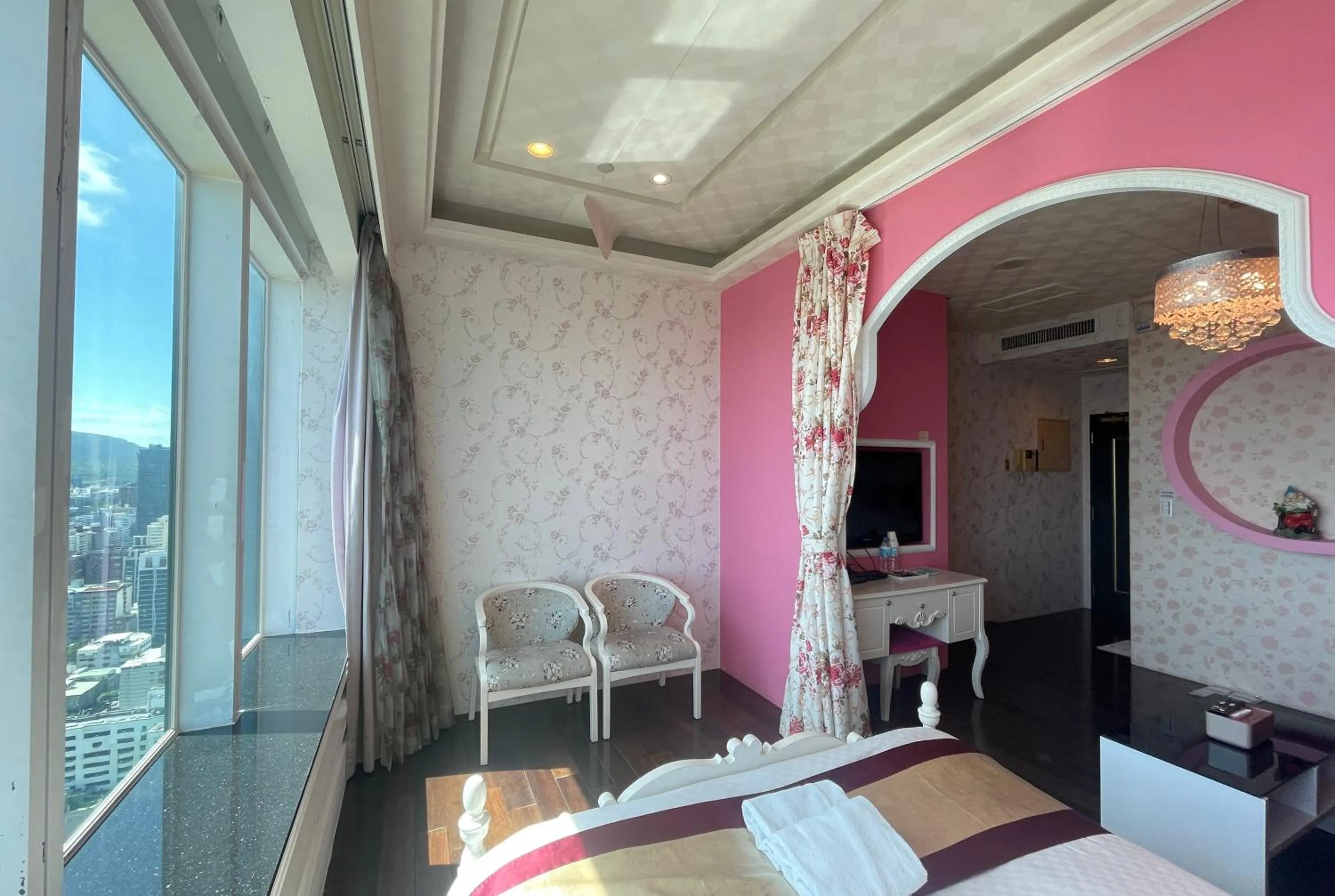 Bed in Neo Sky Hotel