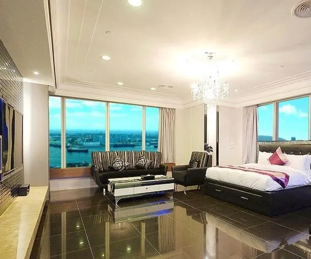 Bed in Neo Sky Hotel