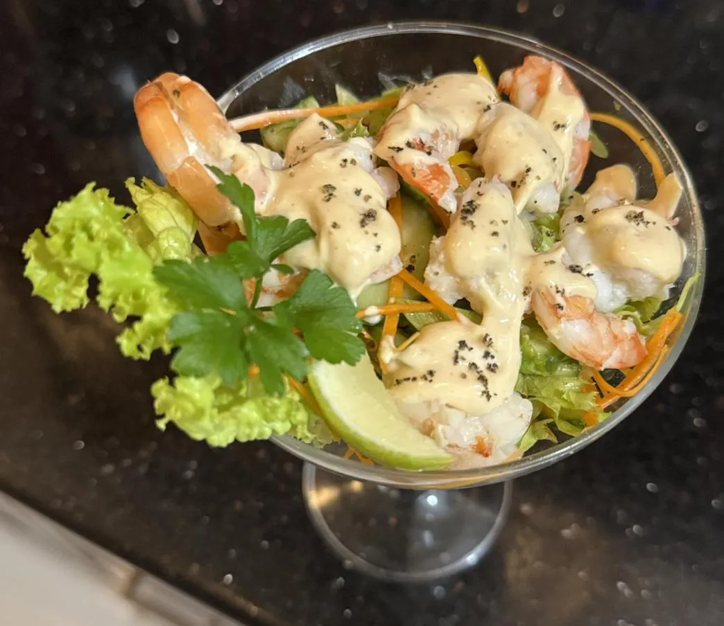 Restaurant/places to eat in White Elephant Villa & Restaurant