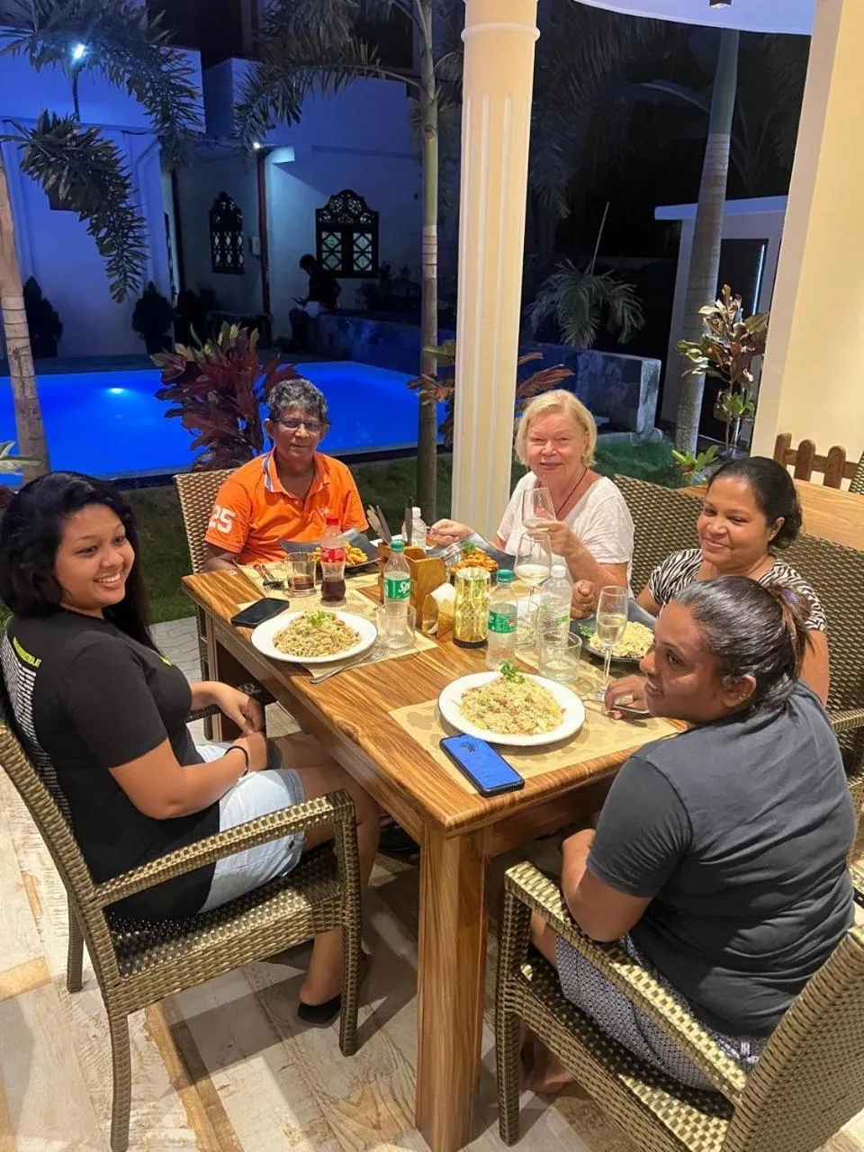 Night in White Elephant Villa & Restaurant