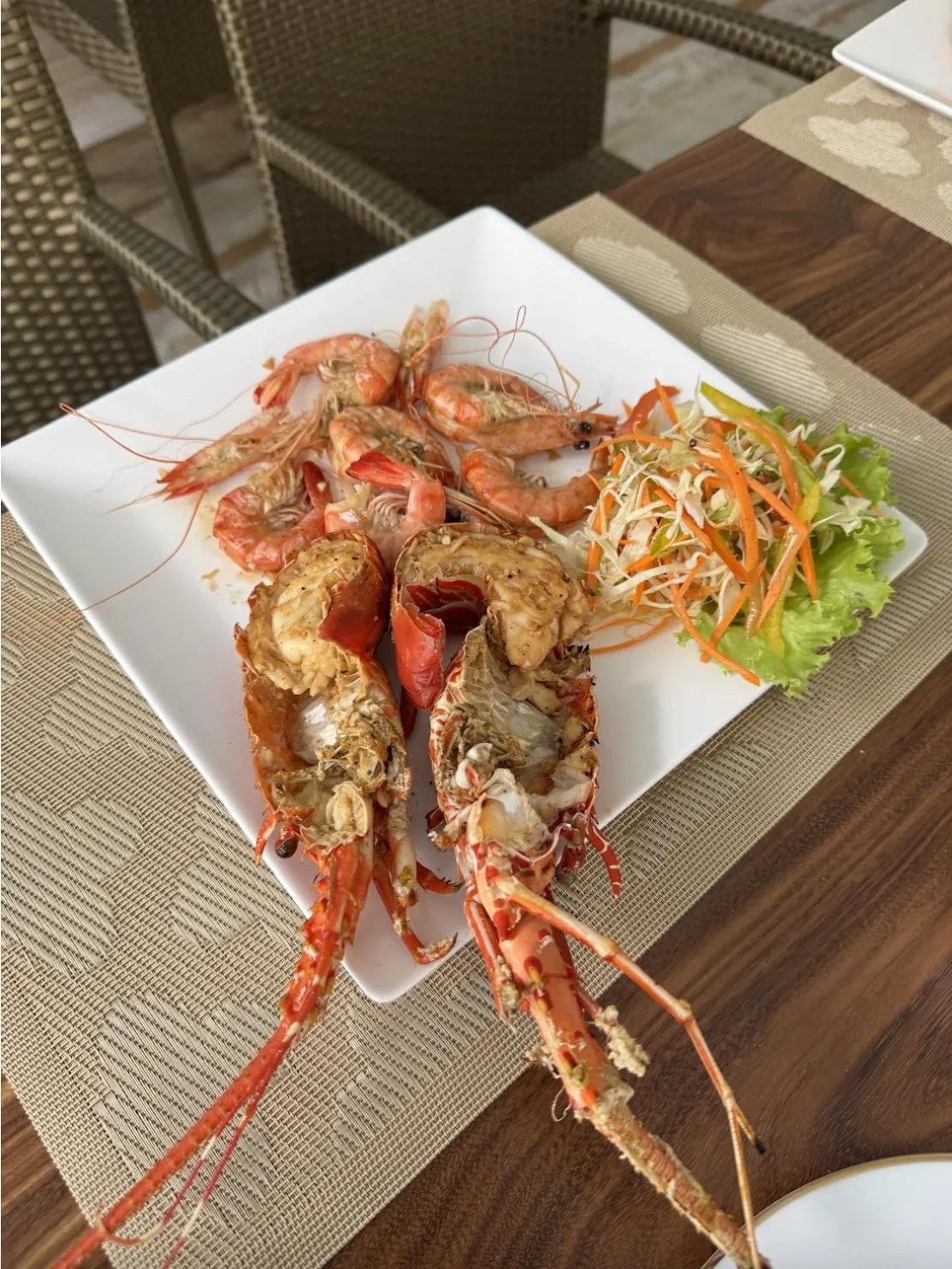 Restaurant/places to eat in White Elephant Villa & Restaurant