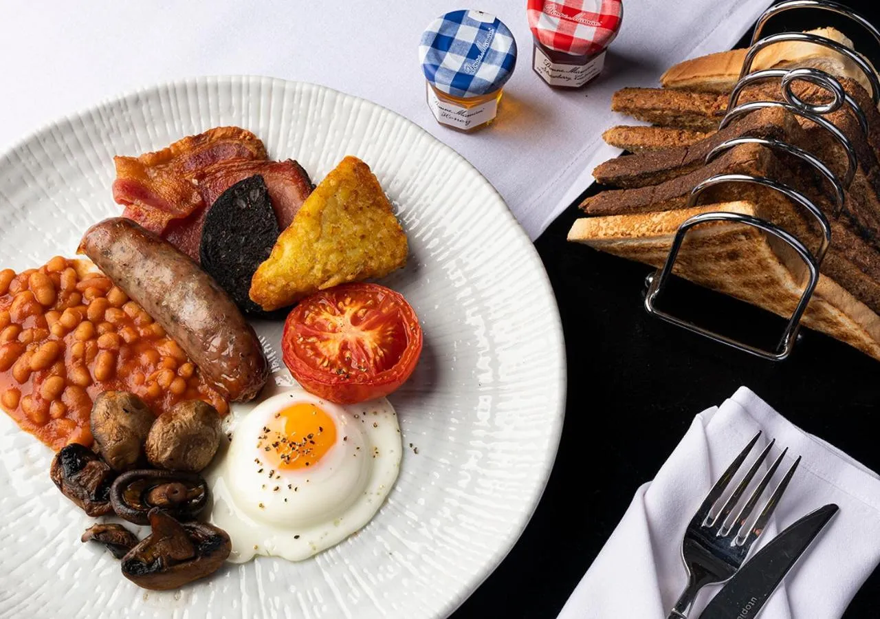 Breakfast in Dukes Head Hotel Kings Lynn