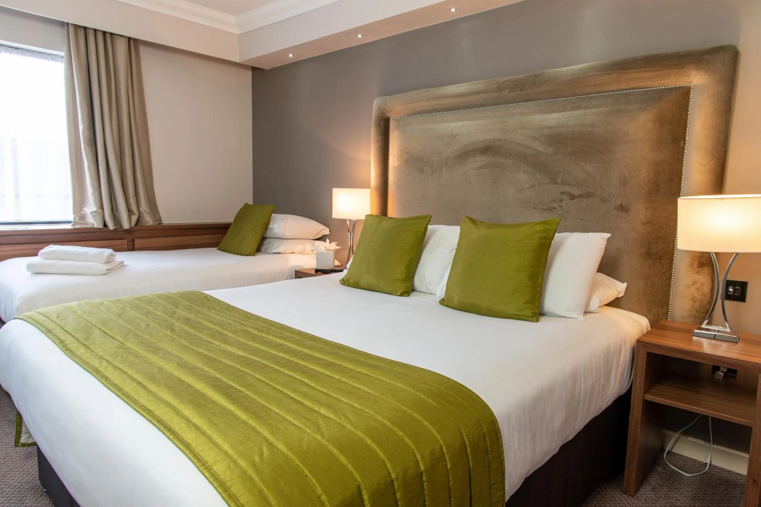 Bed in Dukes Head Hotel Kings Lynn