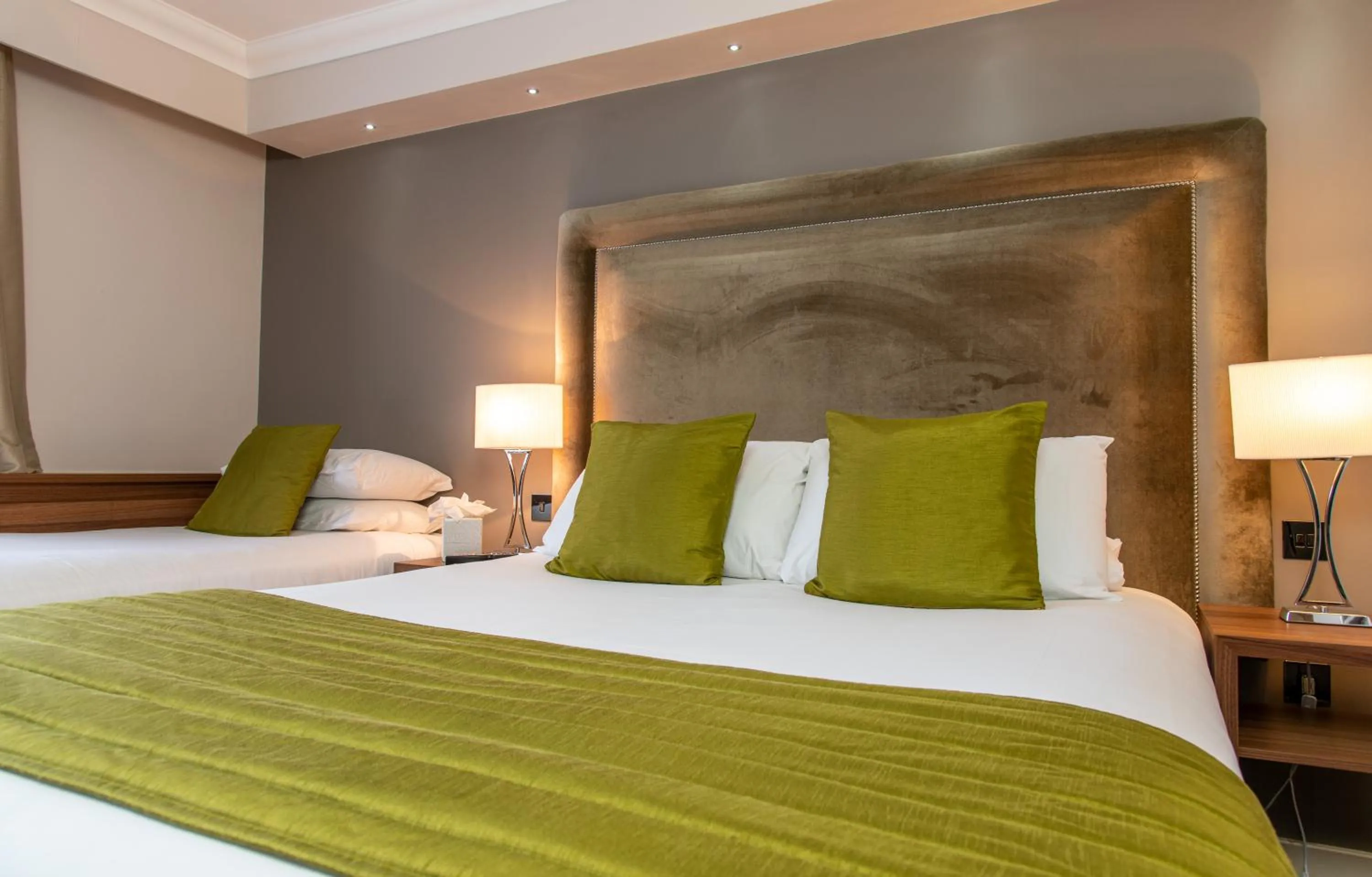 Bed in Dukes Head Hotel Kings Lynn