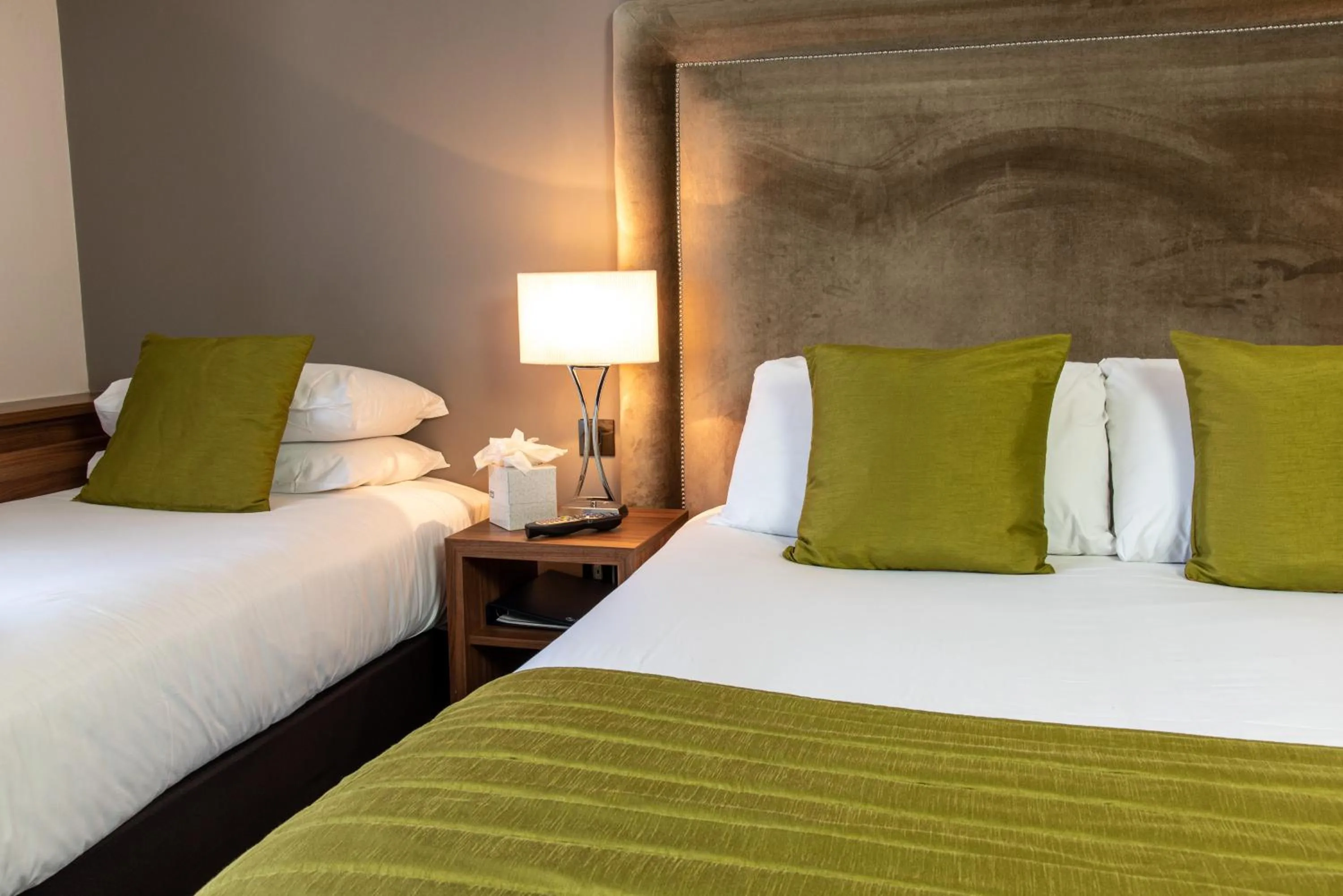 Bed in Dukes Head Hotel Kings Lynn