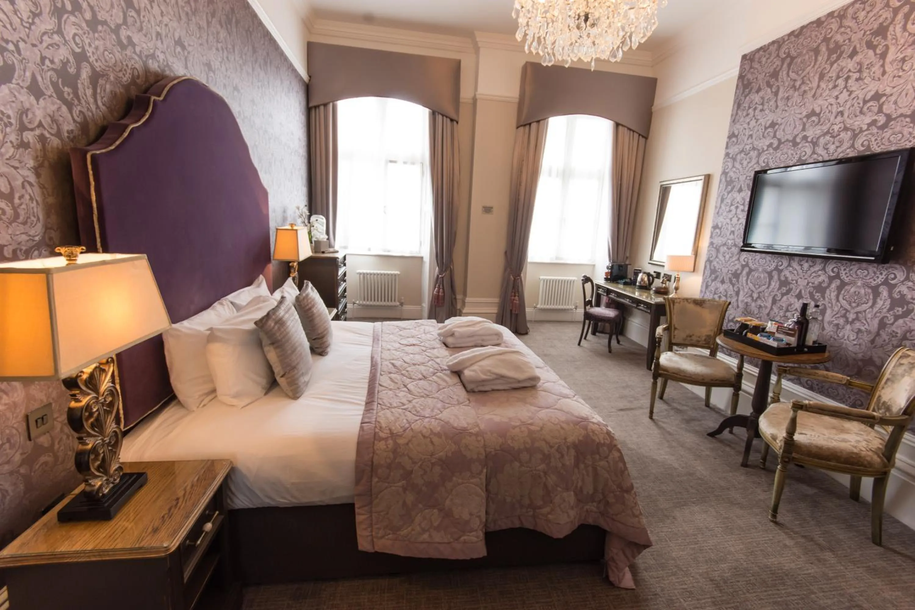 Bed in Dukes Head Hotel Kings Lynn