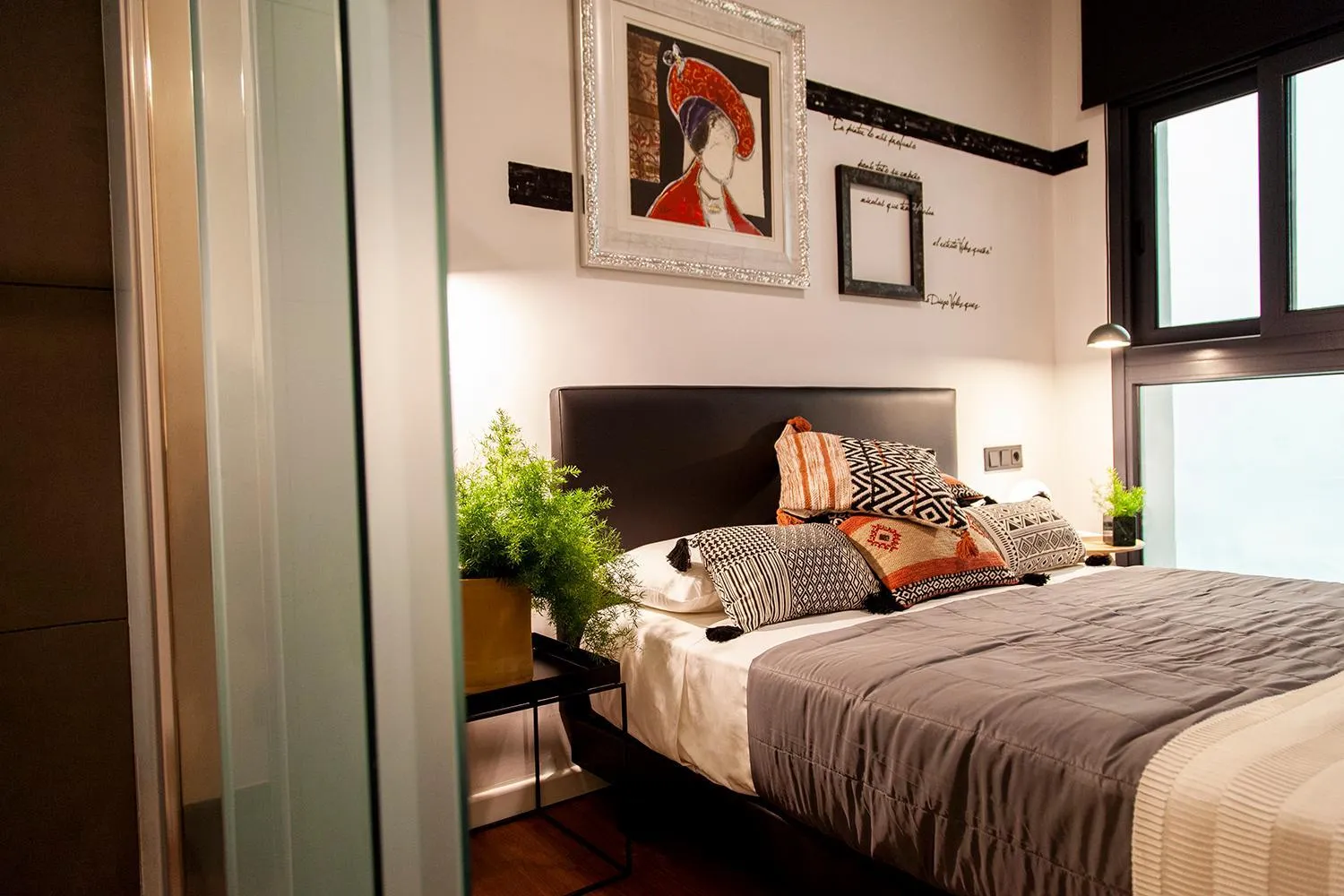 Bedroom, Bed in Welldone Cathedral