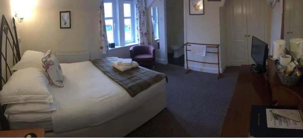 Bed in Loch Shiel Hotel