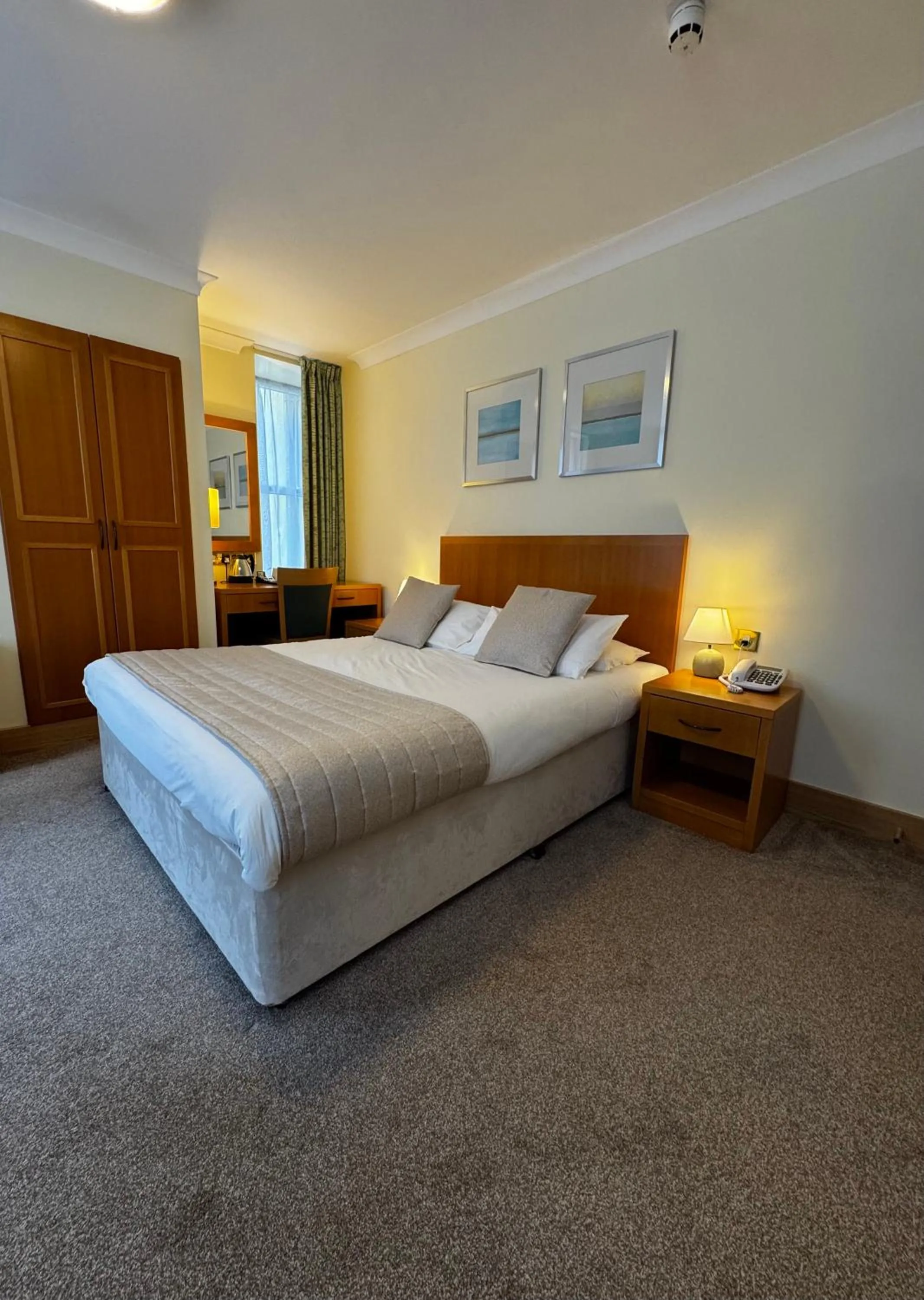 Bed in The Rutland Hotel