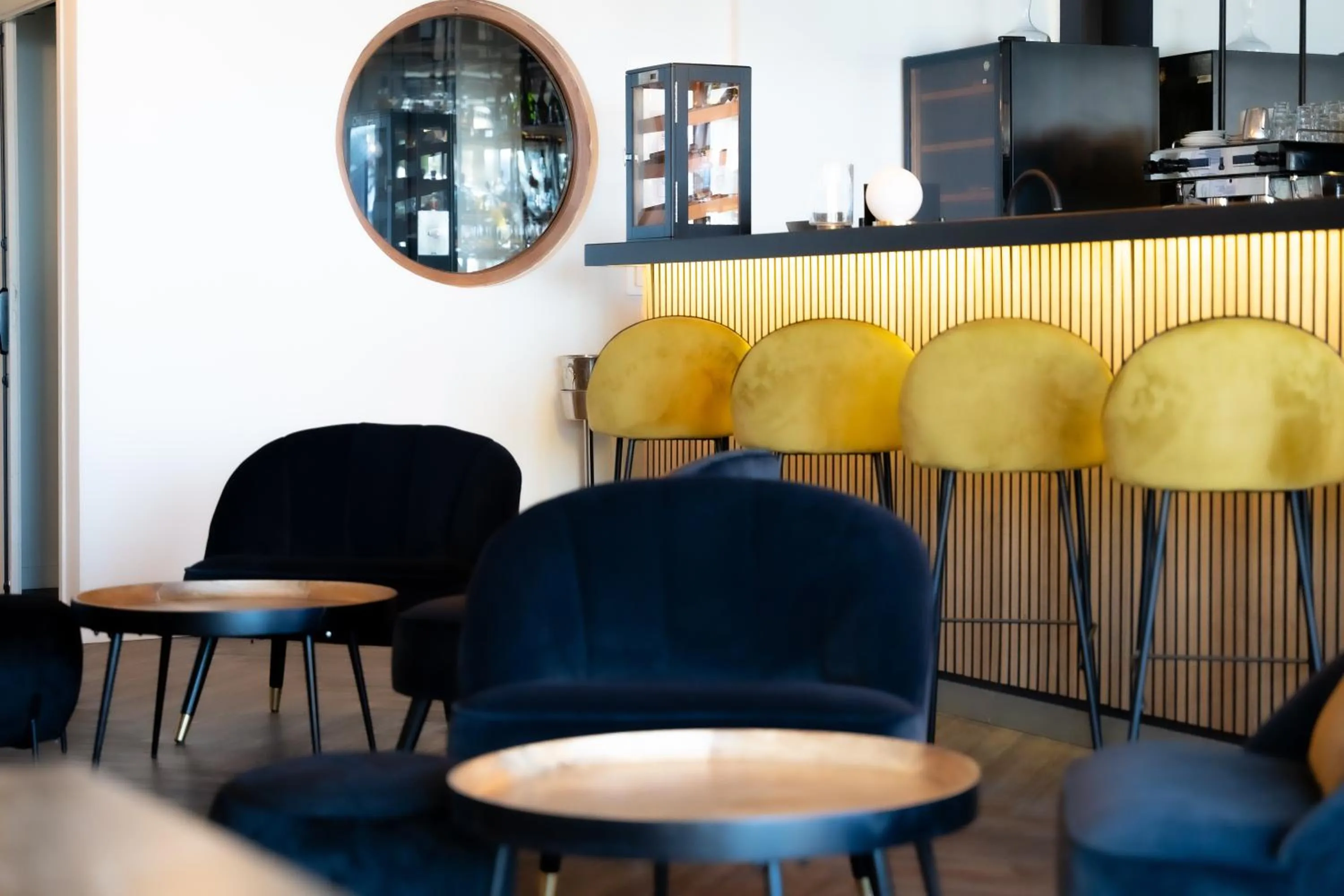 Lounge or bar in Résidence Maricel