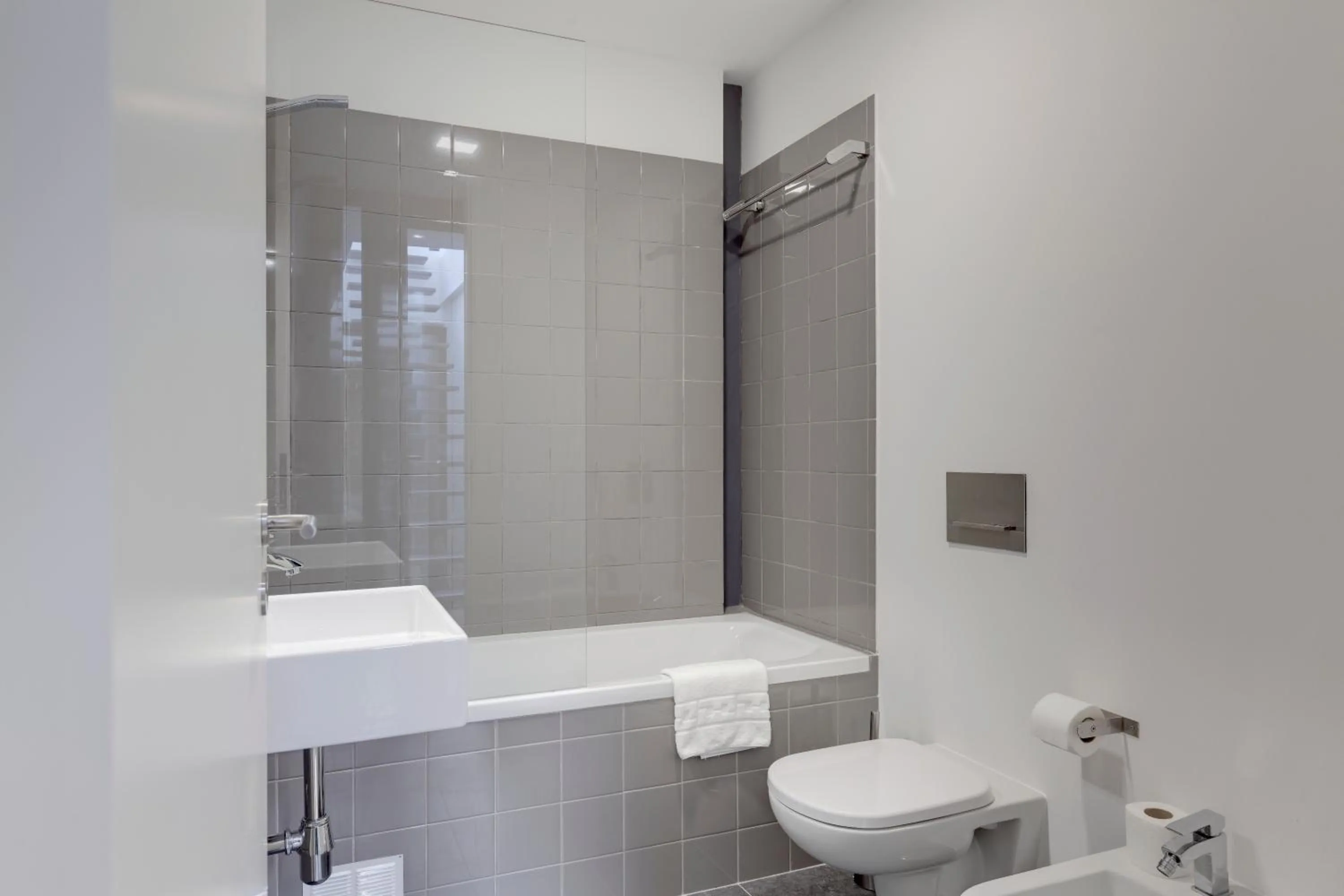 Bathroom in City Stays Bica Apartments