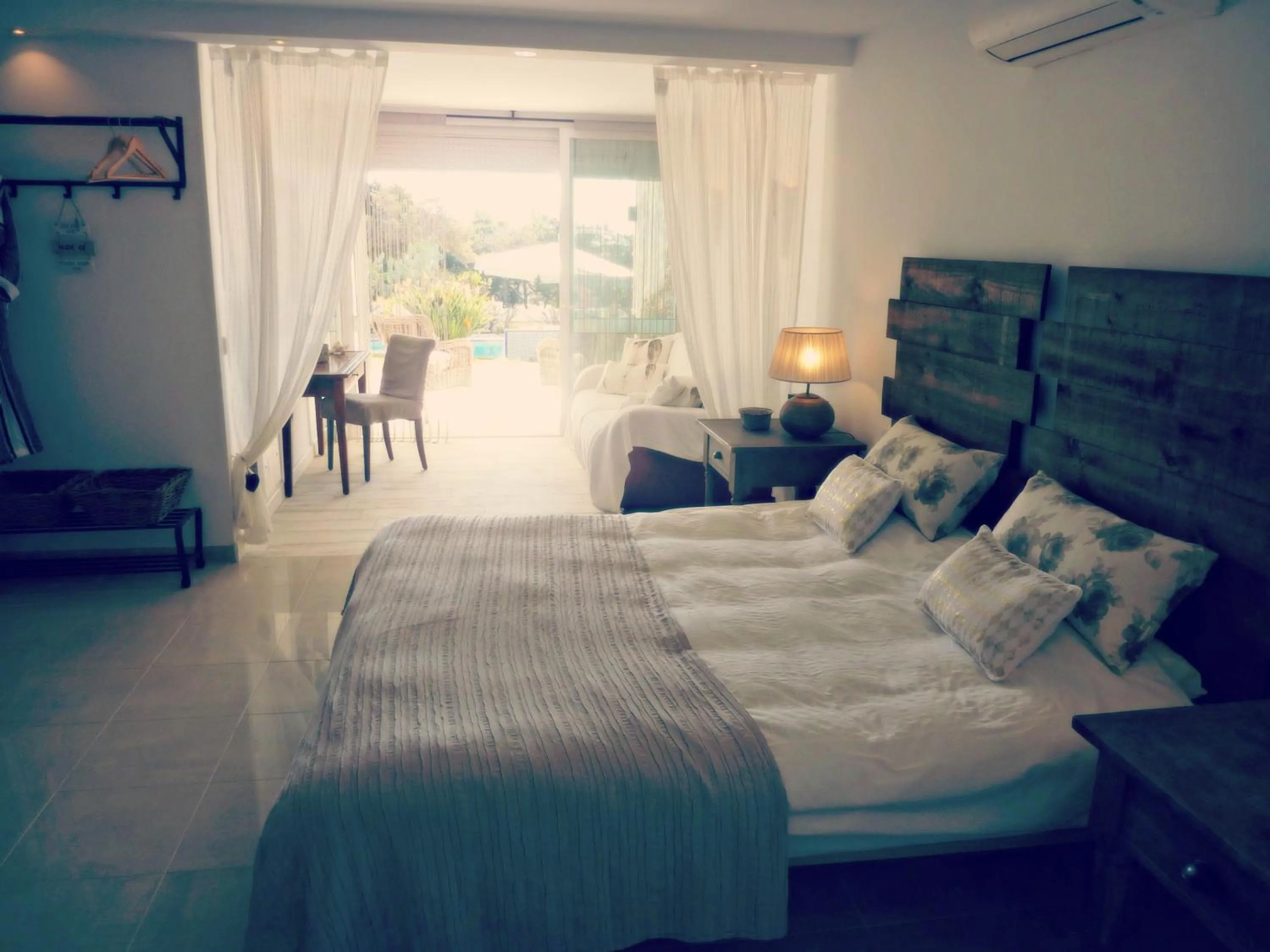 Bed in Villa Breeze Boutique Guest Rooms, Marbella