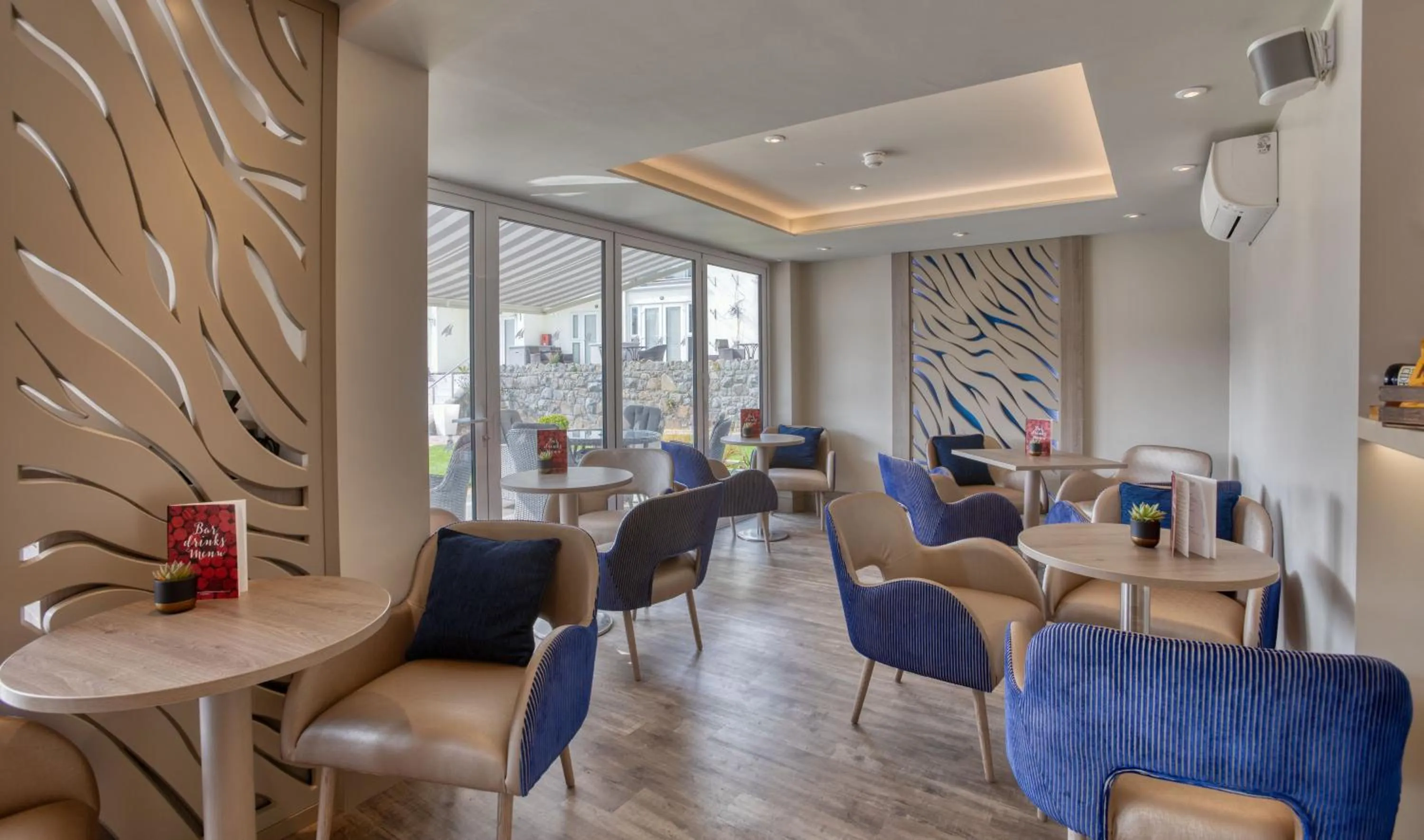 Lounge or bar in La Barbarie Hotel by Eight Continents