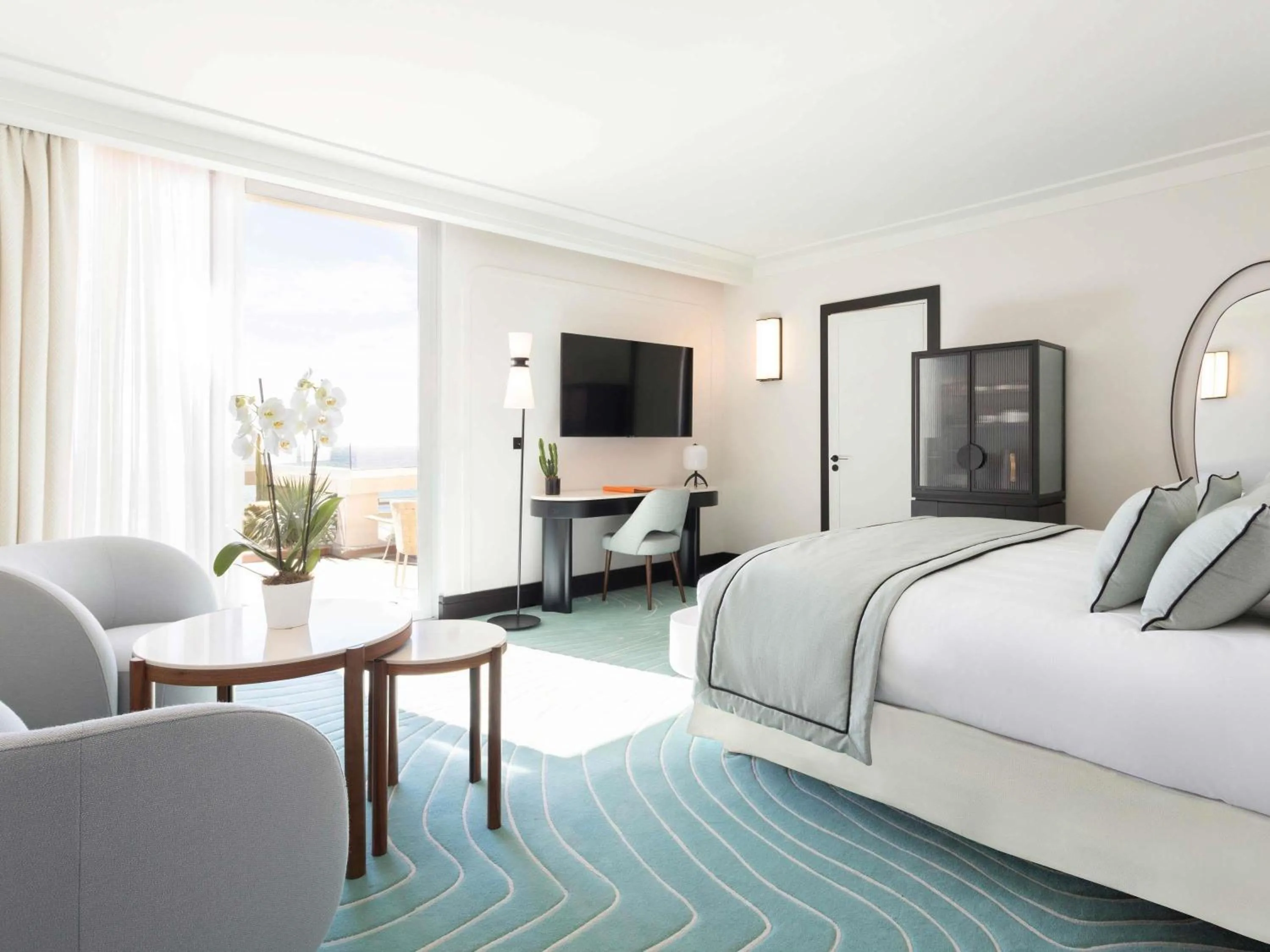 Bedroom, Bed in Mondrian Cannes