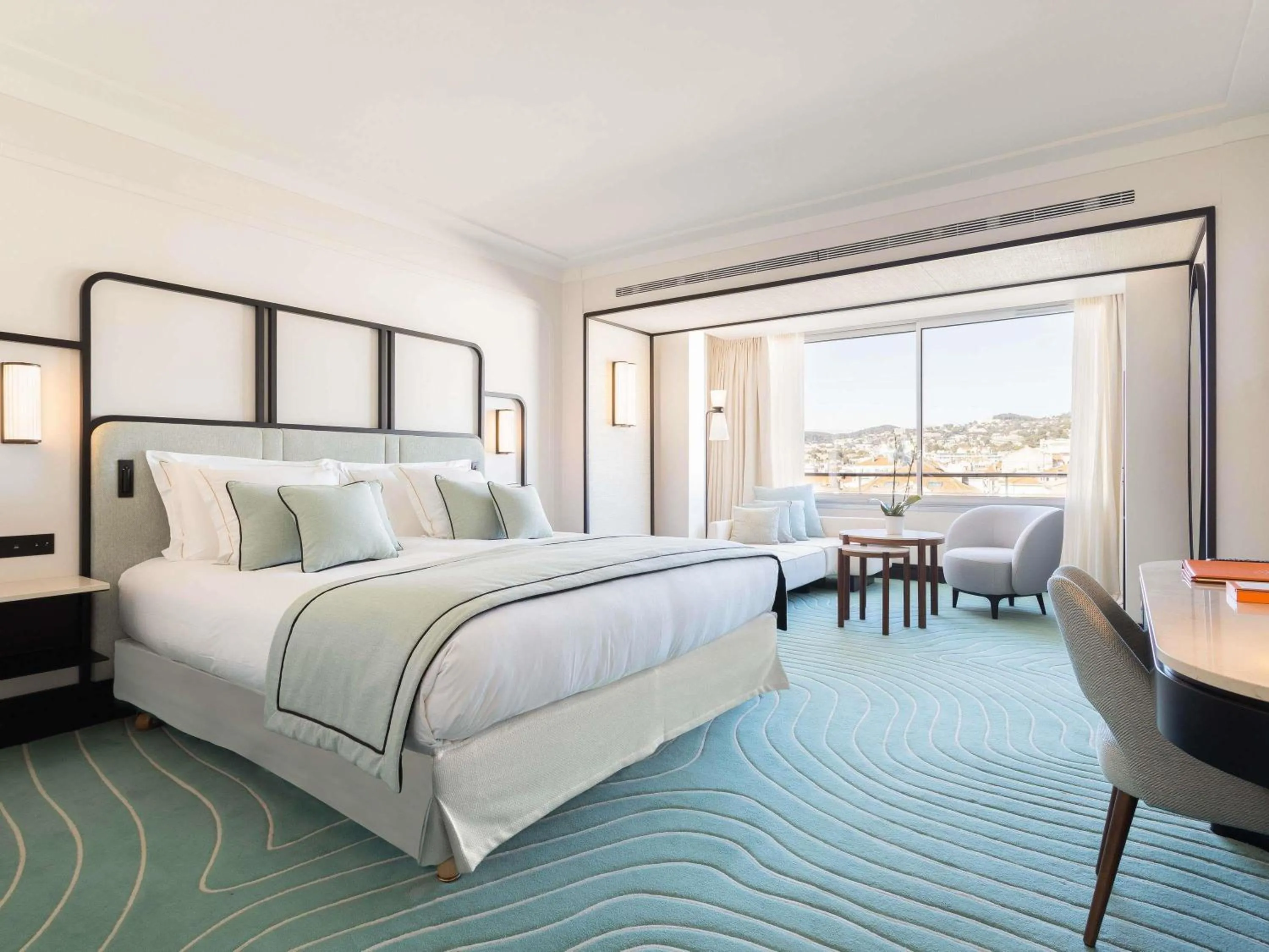 Bedroom, Bed in Mondrian Cannes