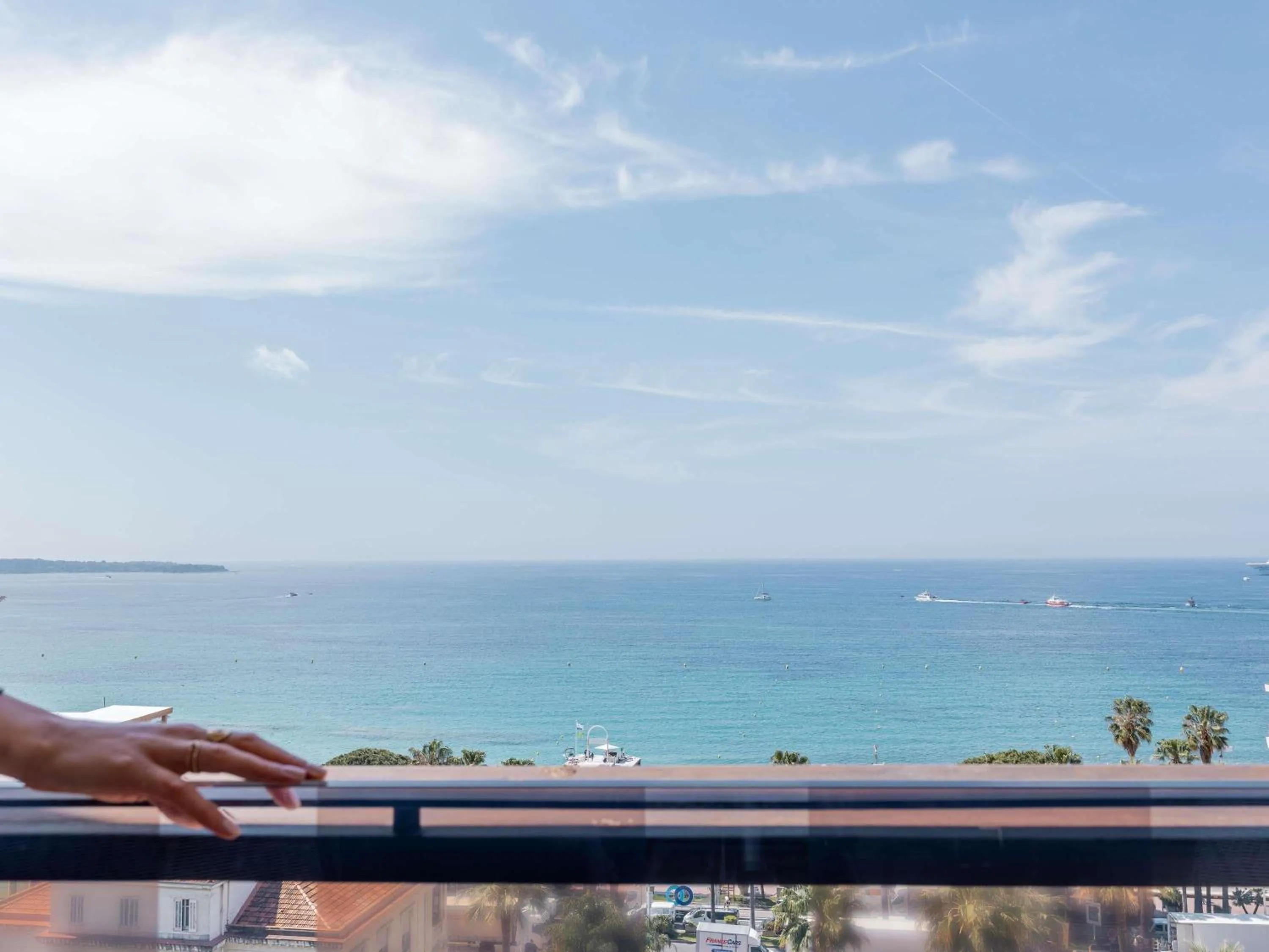 Bedroom in Mondrian Cannes
