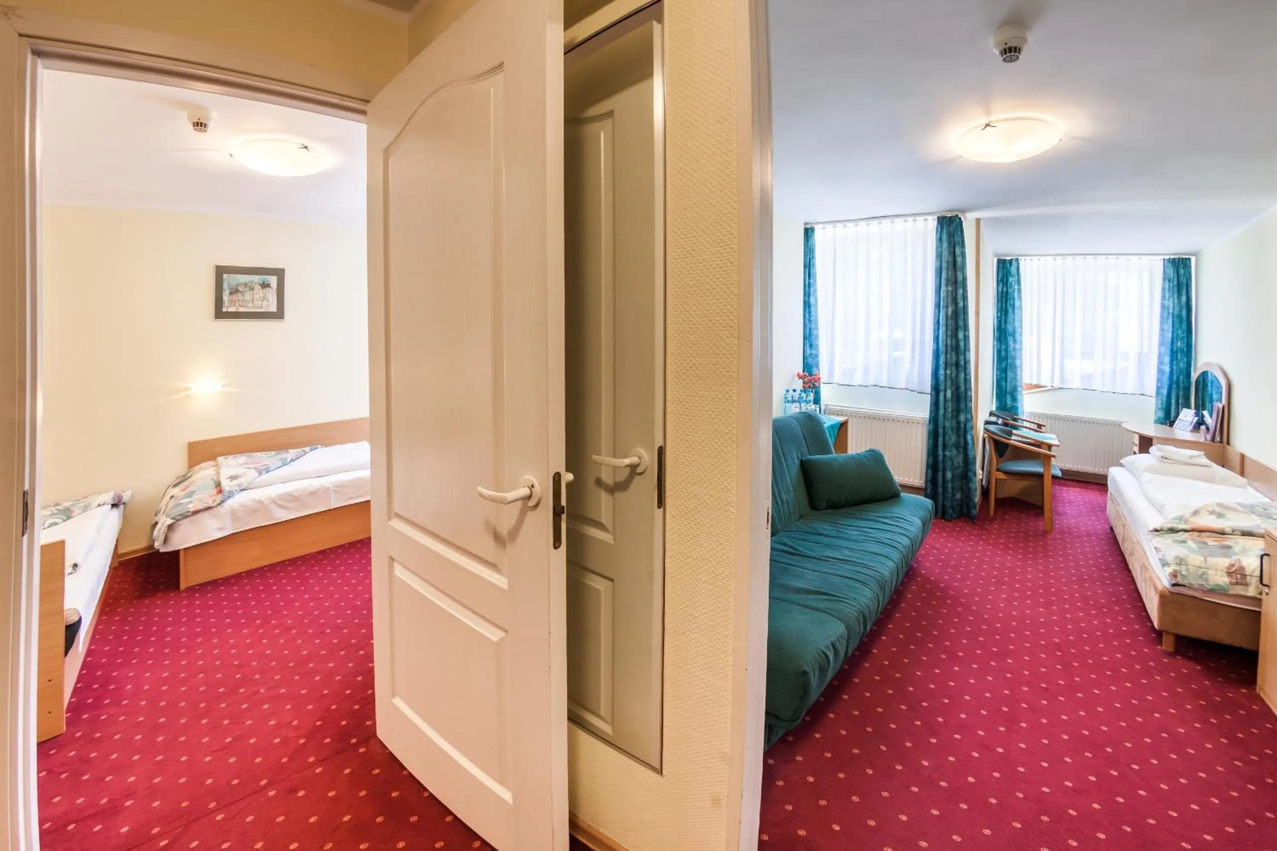 Photo of the whole room, Bed in Hotel Jaskółka