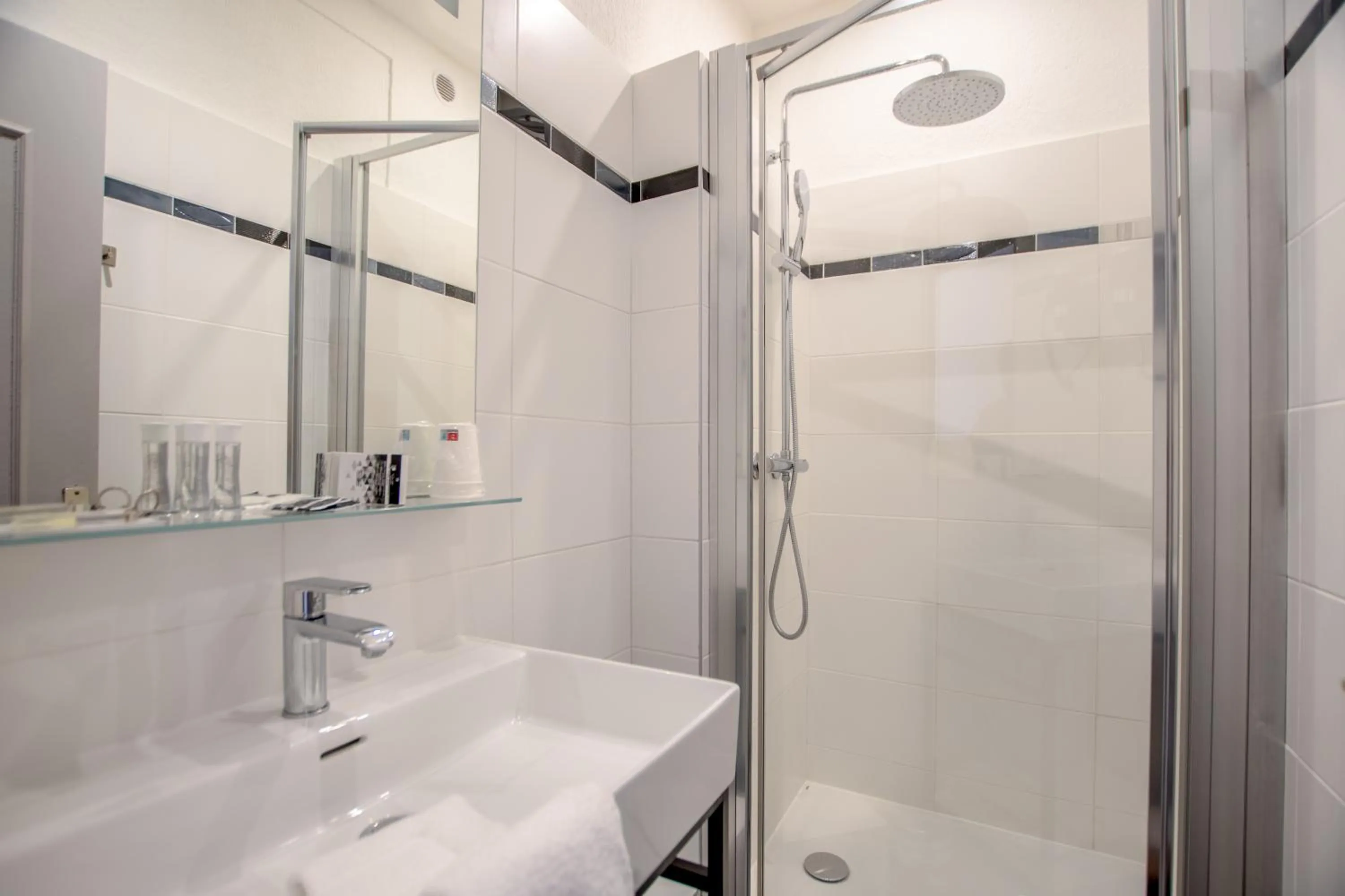 Bathroom in Hotel Les Palmiers