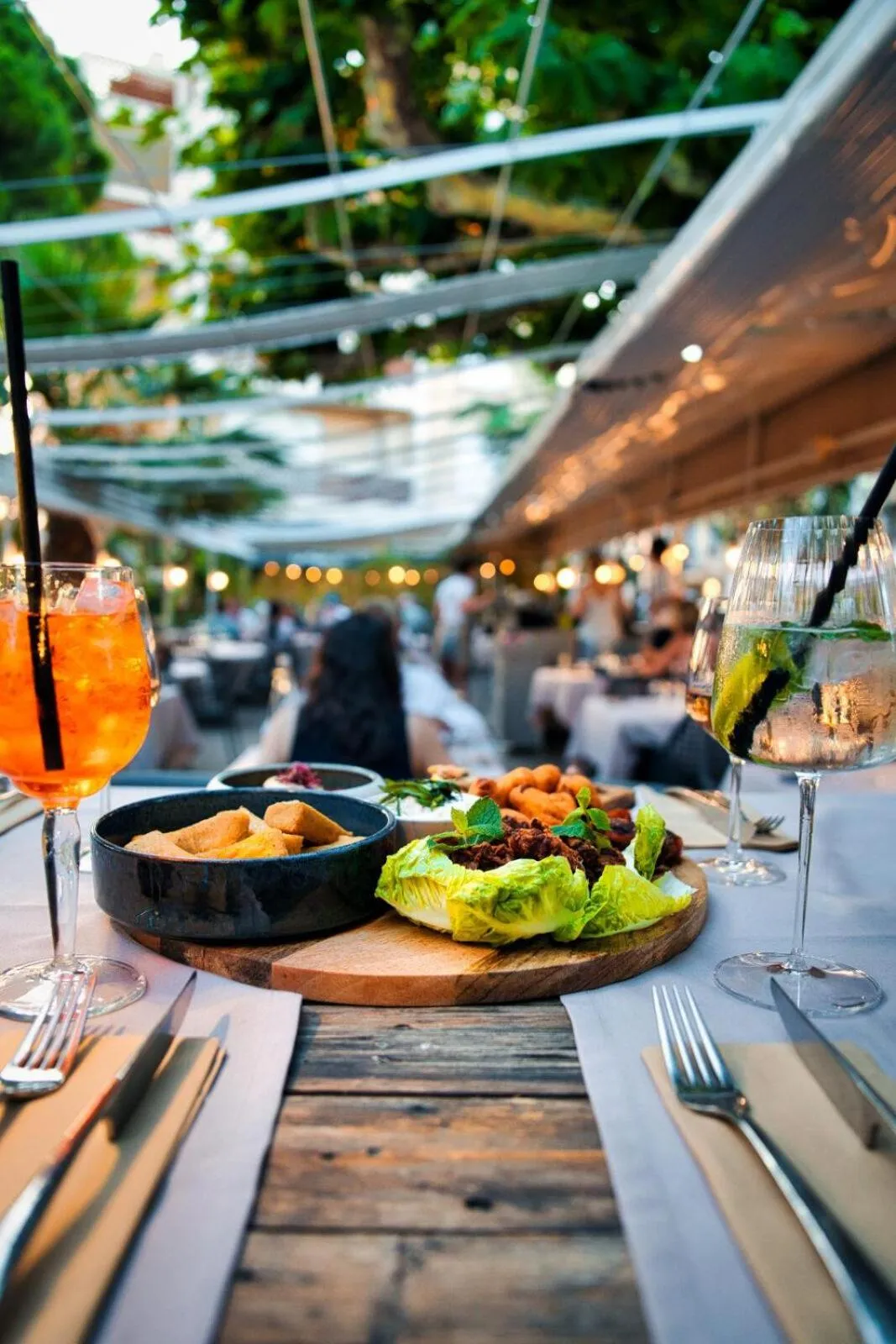 Lounge or bar in Hotel Les Palmiers