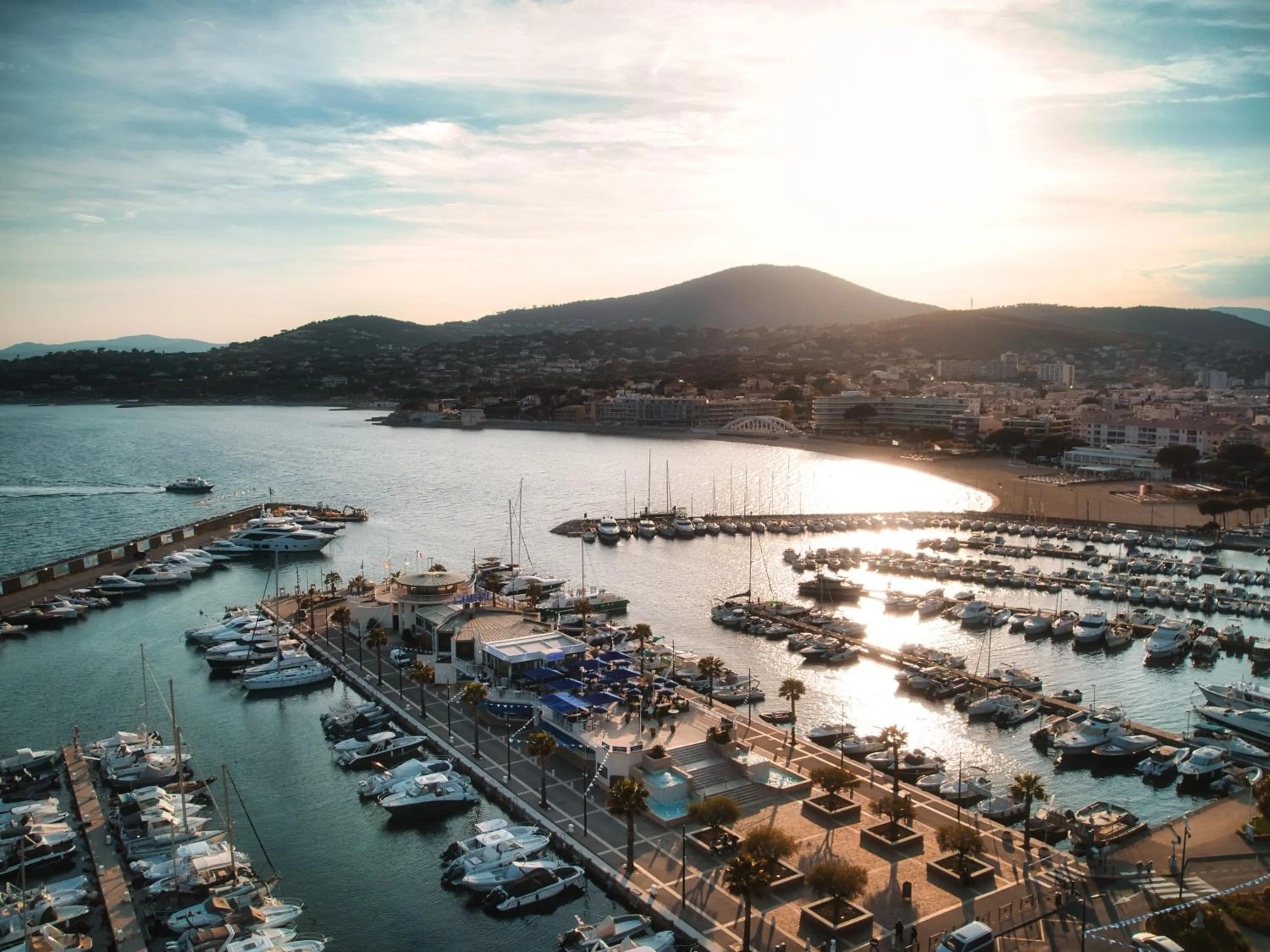 Neighbourhood in Hotel Les Palmiers