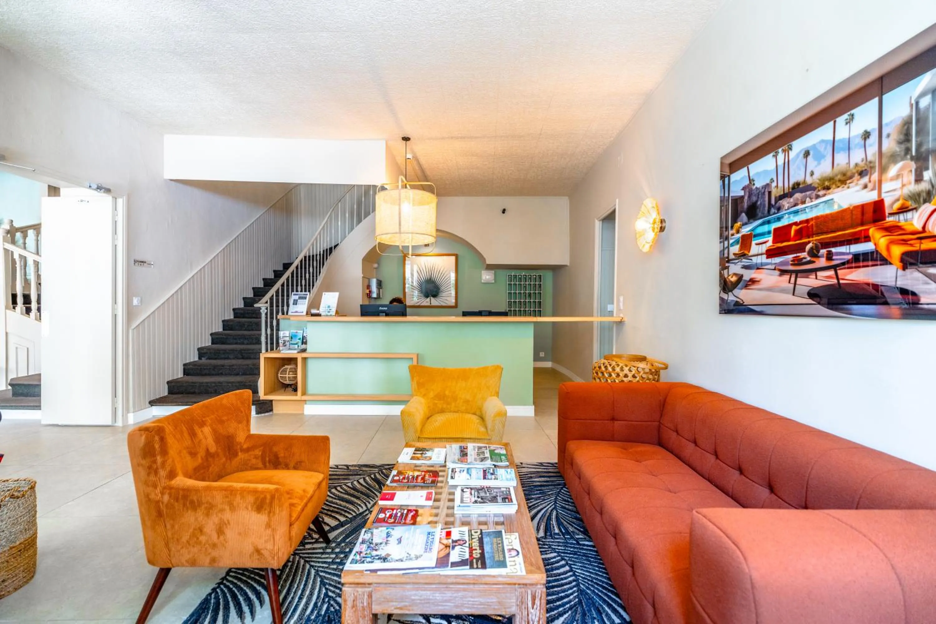 Seating area in Hotel Les Palmiers