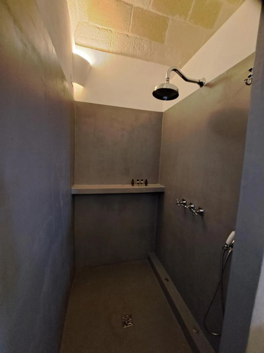 Shower in Il Baglio sull'Acqua