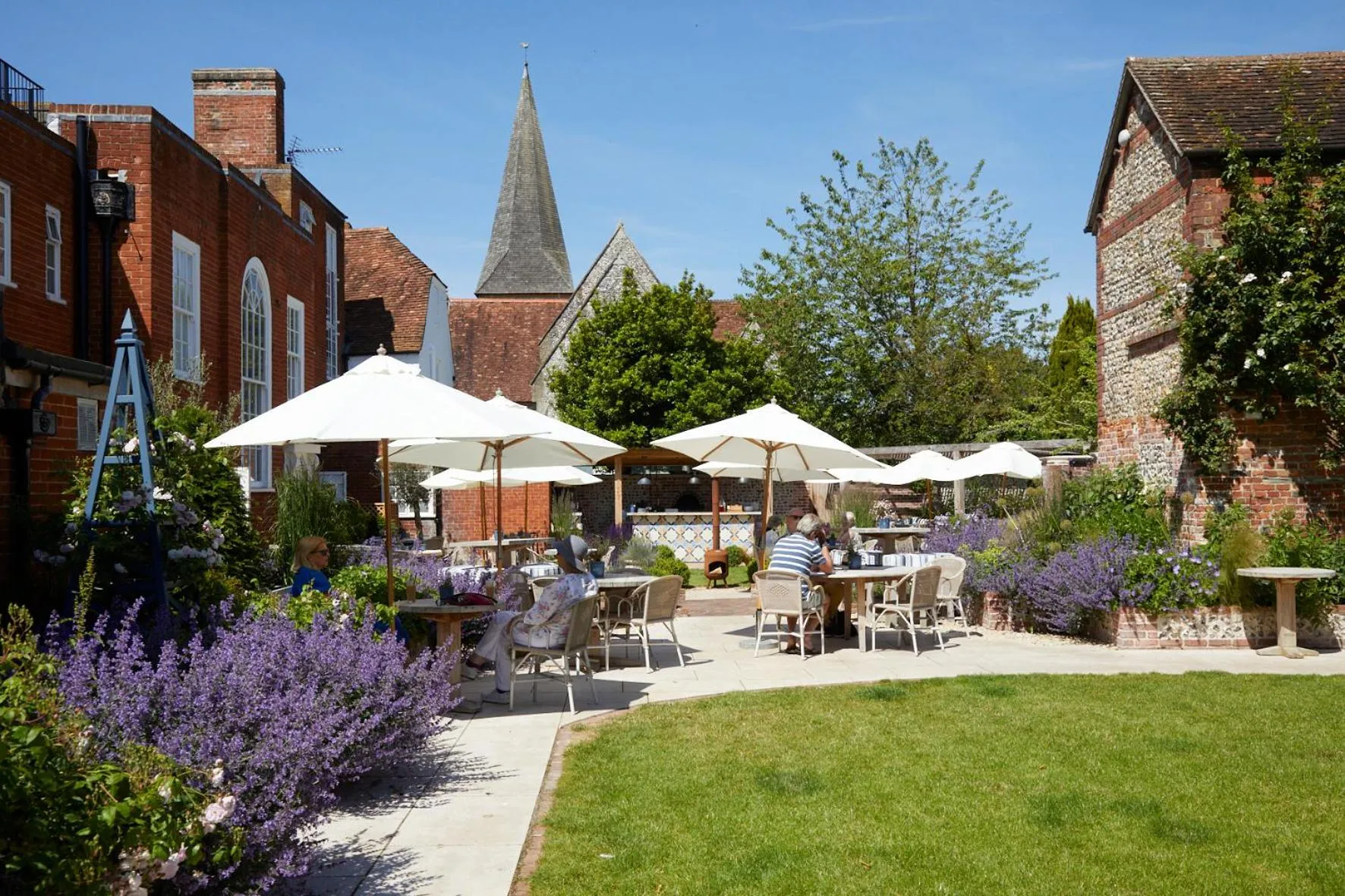 Restaurant/places to eat in The Grosvenor Stockbridge