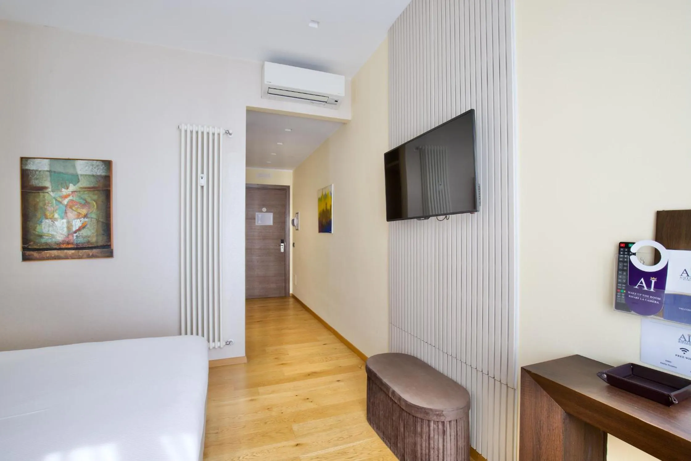 TV and multimedia, Bed in AH - Fashion District