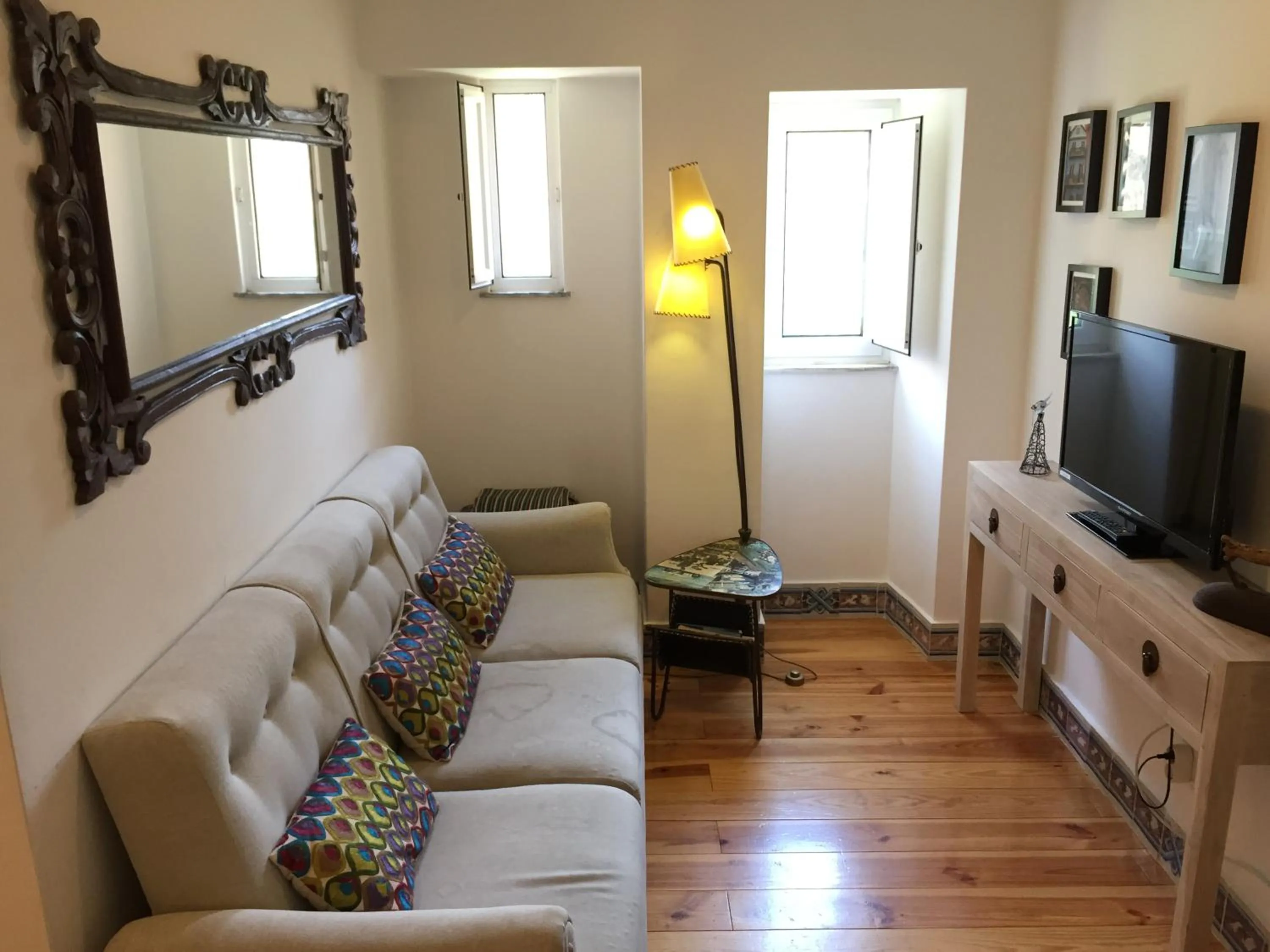 Living room in SantoSweethome 1