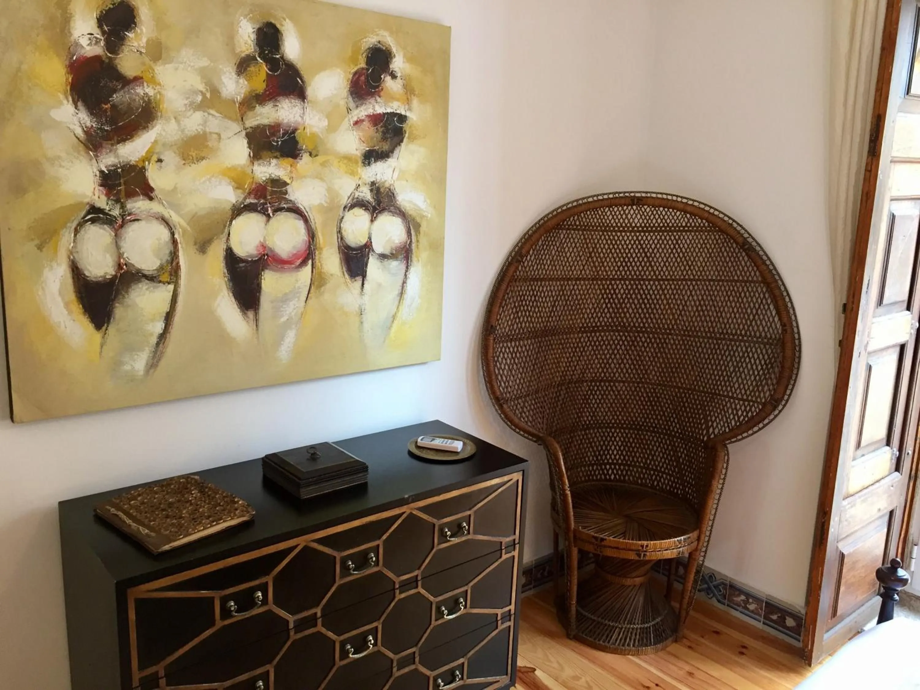 Decorative detail in SantoSweethome 1