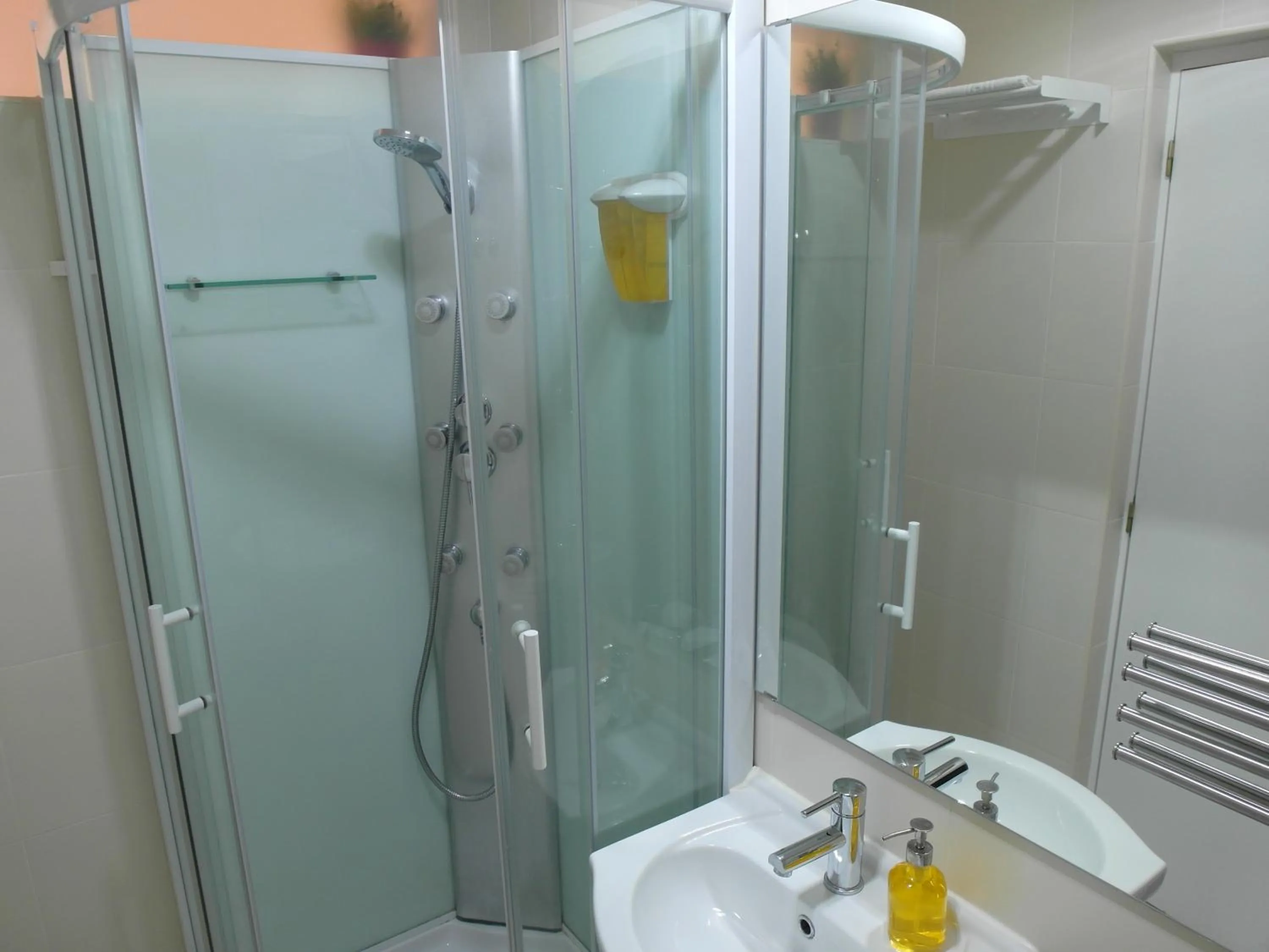 Bathroom in SantoSweethome 1