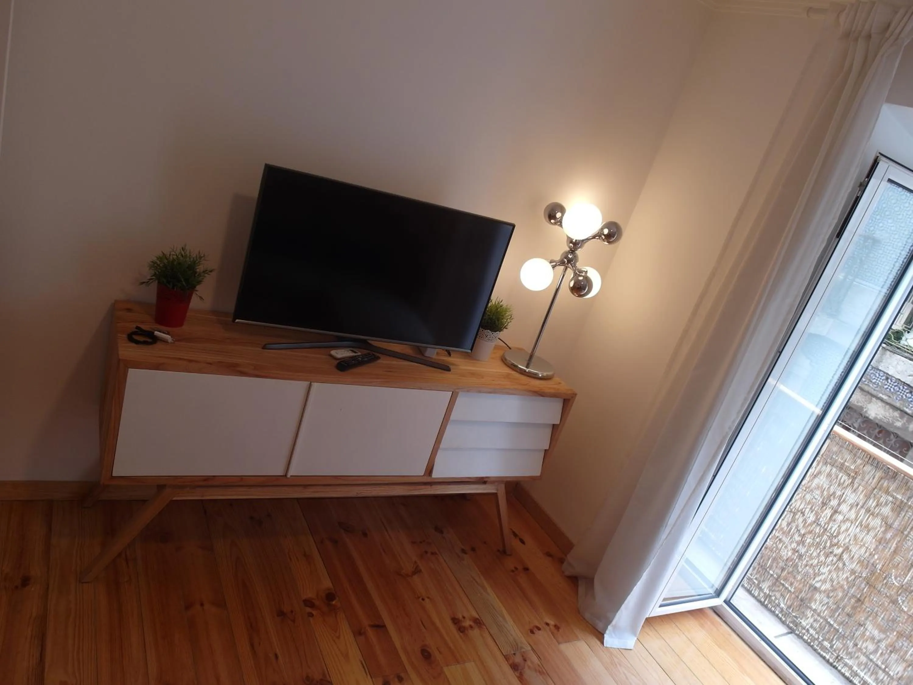 Living room in SantoSweethome 1