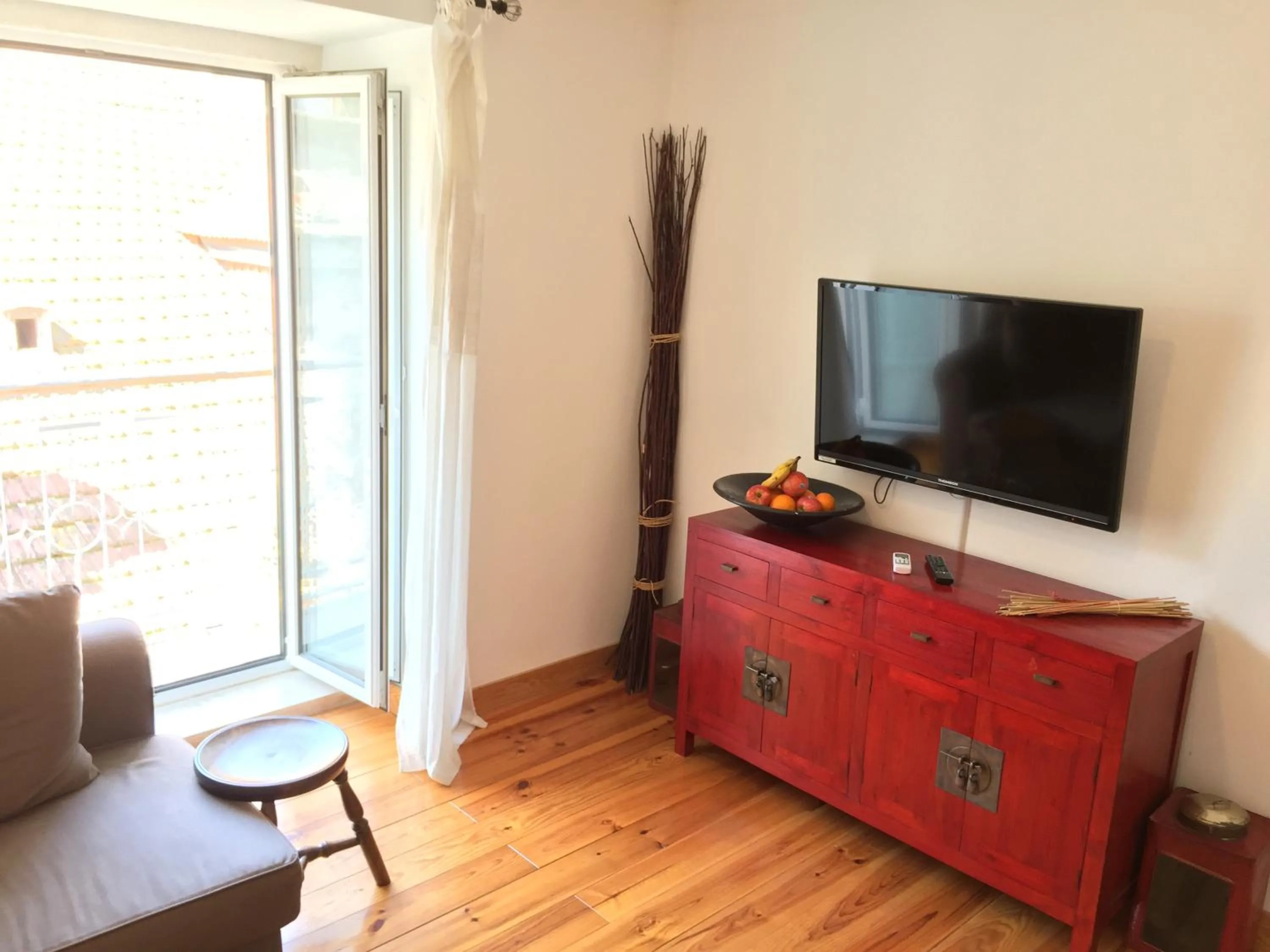 TV and multimedia in SantoSweethome 1