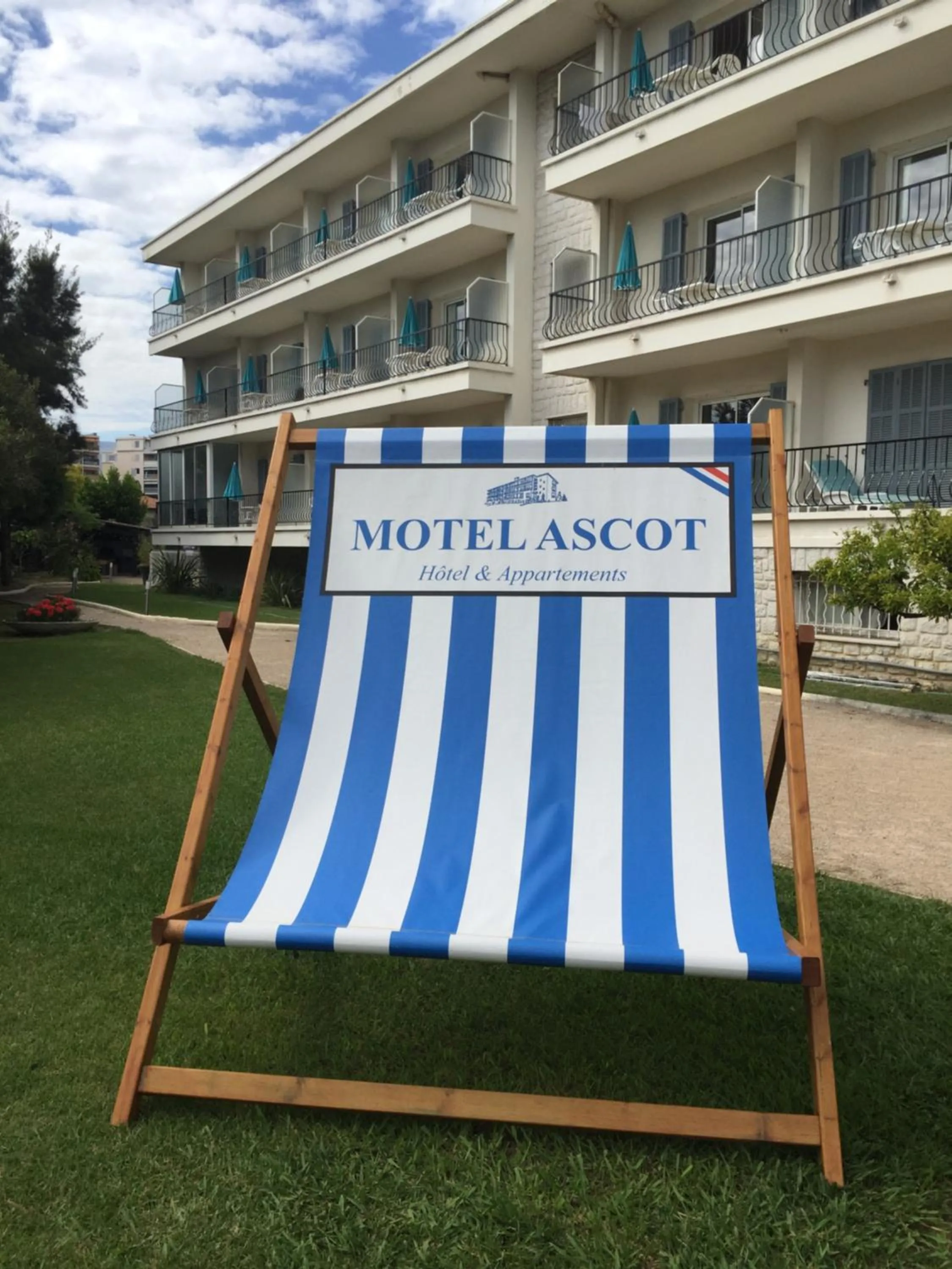 Property building in MOTEL ASCOT - Hotel & Appartements