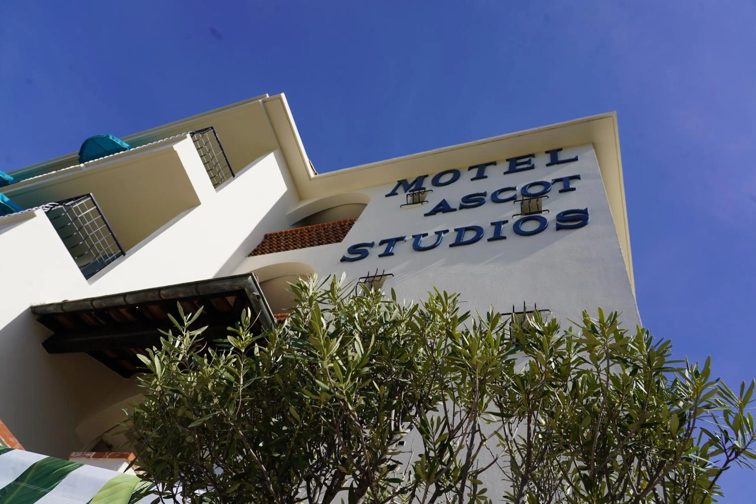 Property building in MOTEL ASCOT - Hotel & Appartements