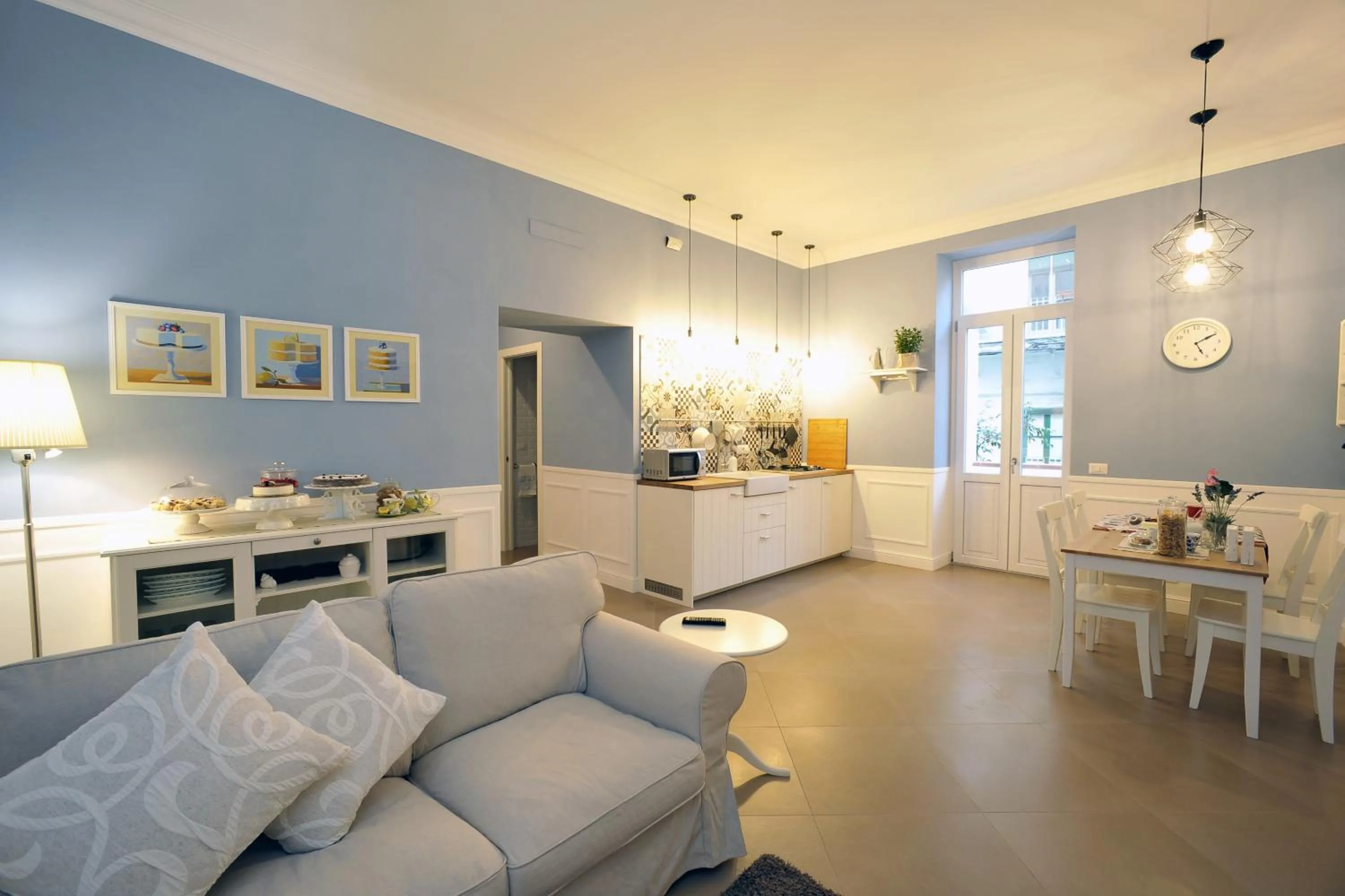 Communal kitchen in A Due Passi B&B