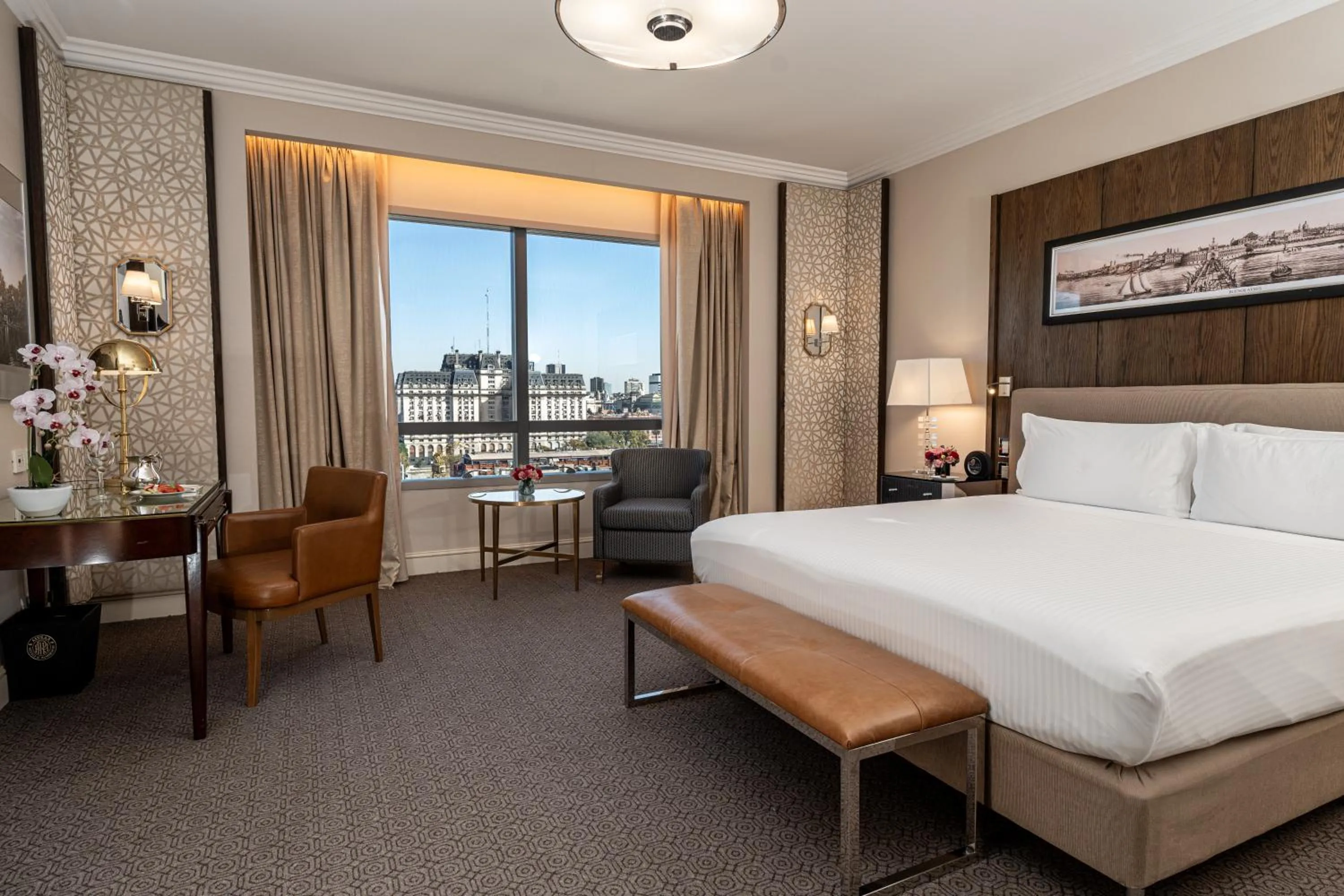 Photo of the whole room, Bed in Alvear Icon Hotel