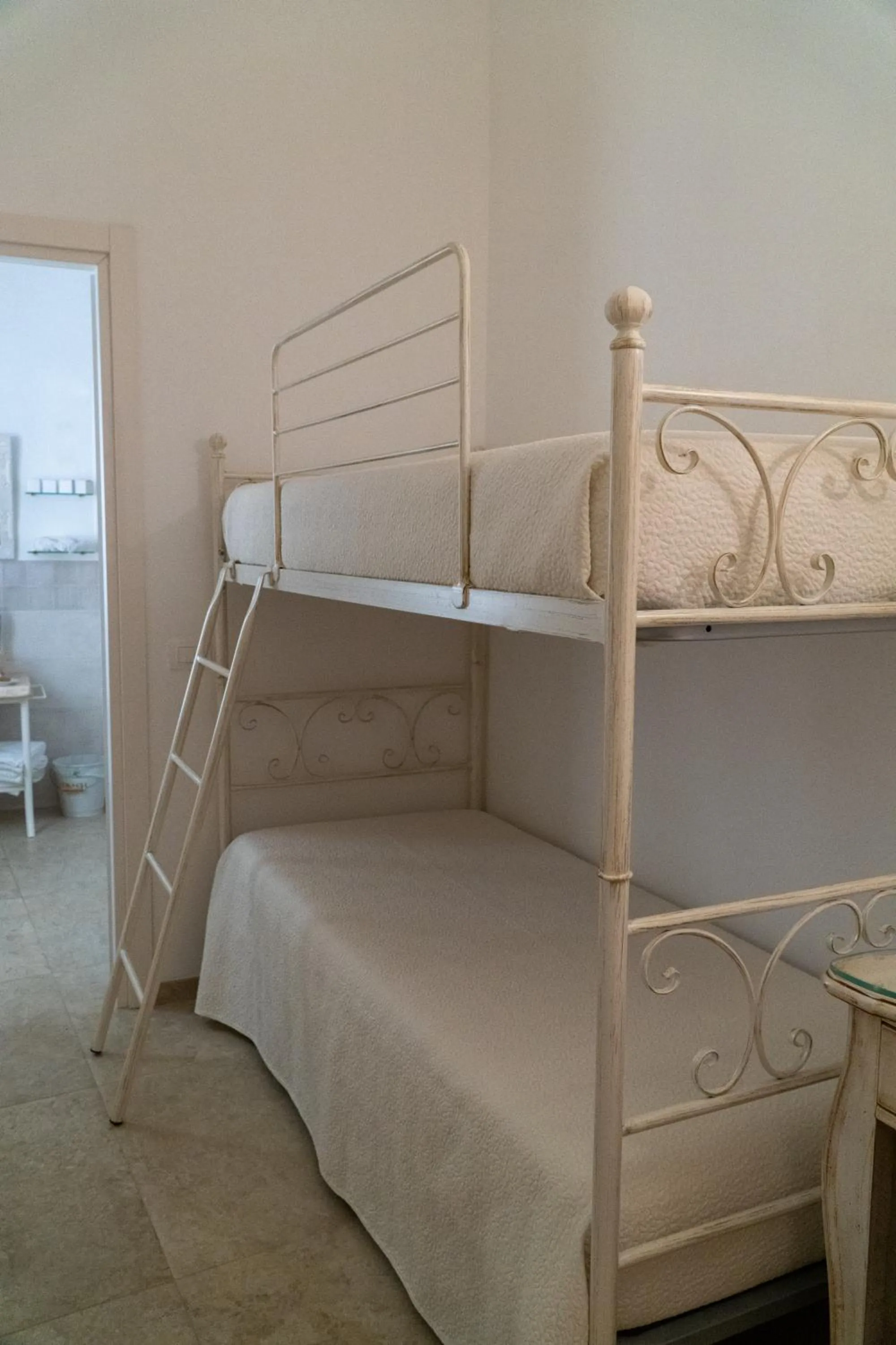 Bedroom, Bed in Dimora San Quirico - bed e breakfast - Cisternino