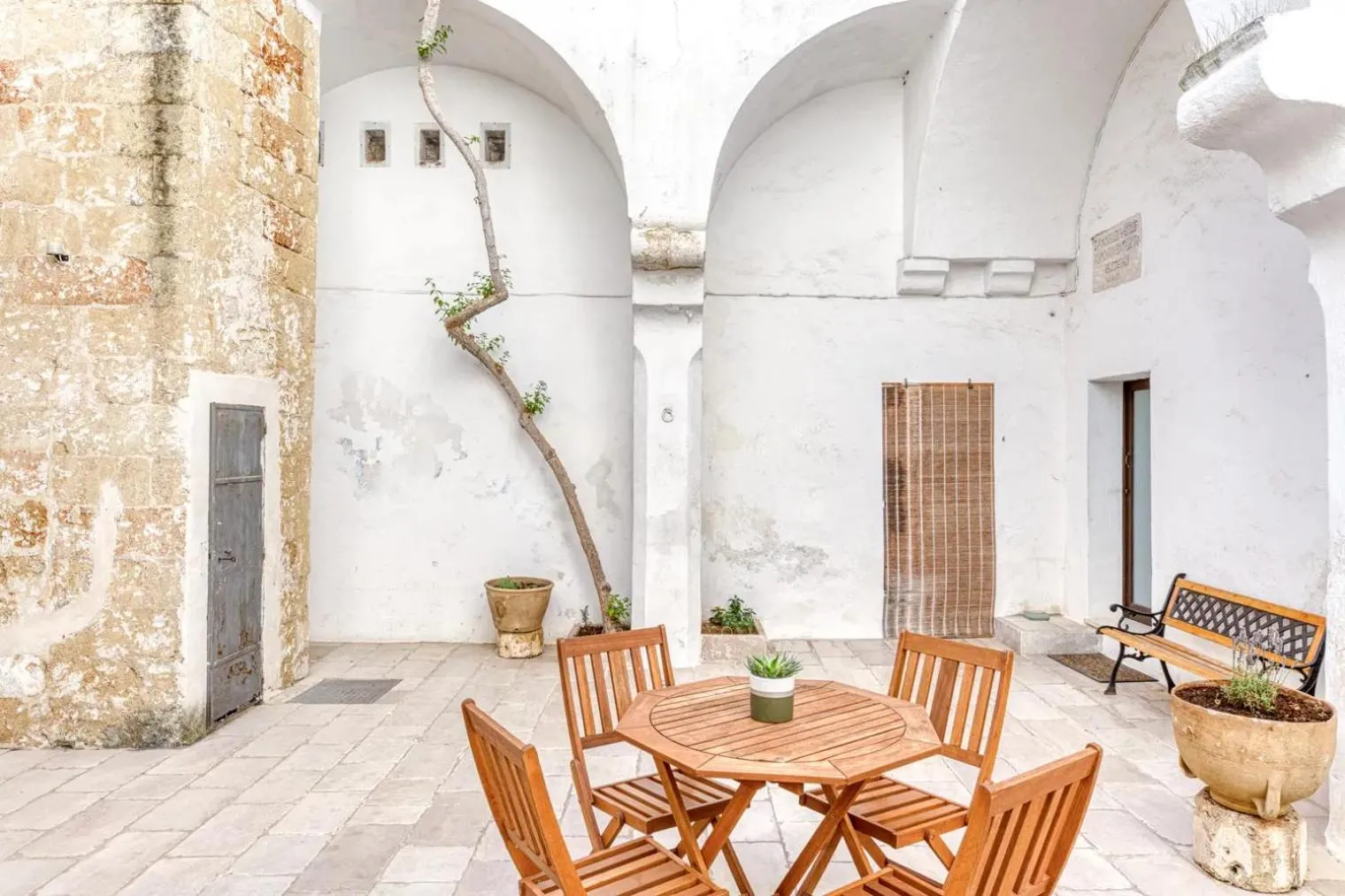 Property building in La Corte dei Mille
