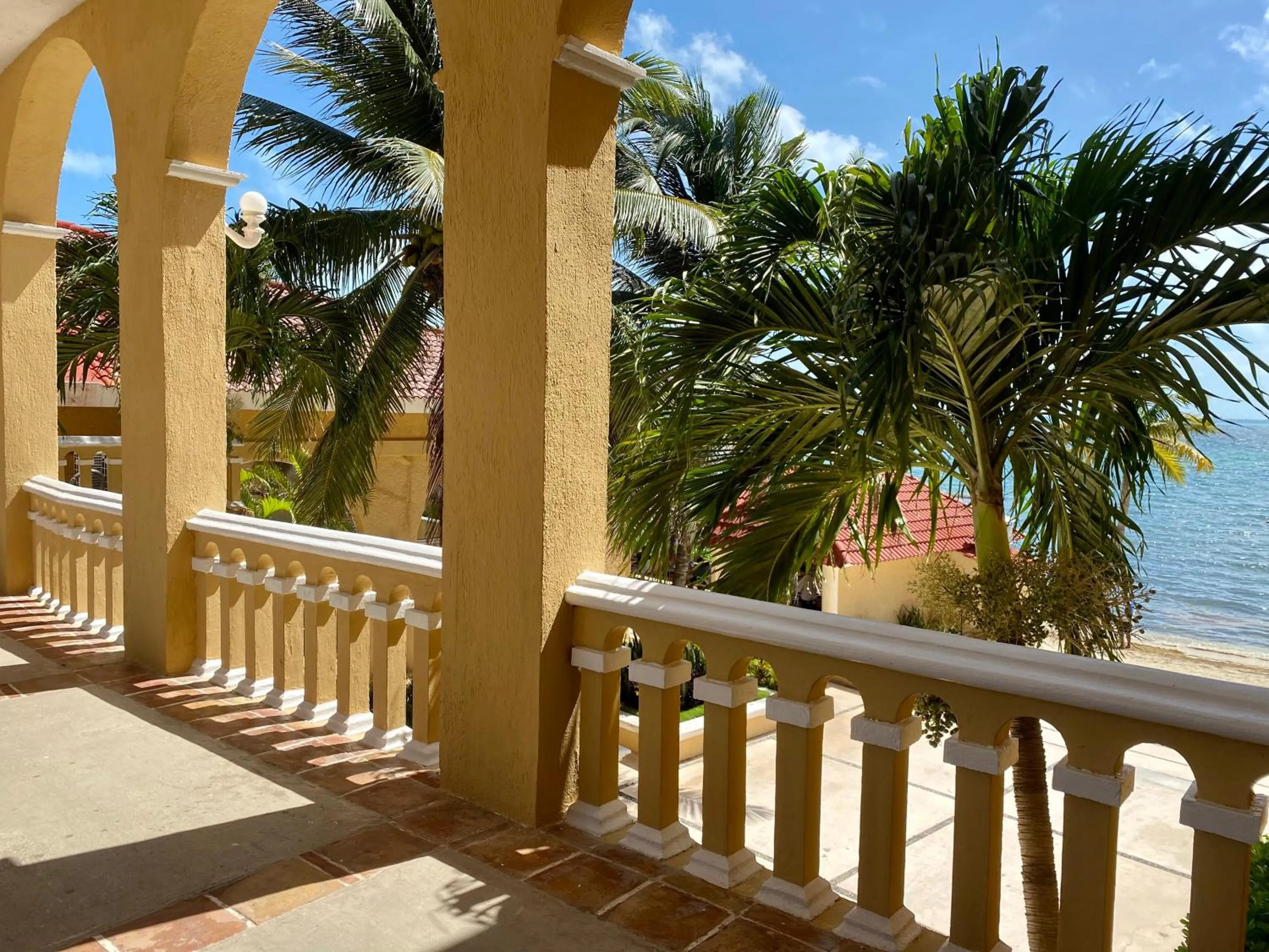 Decorative detail in Tropical apartment