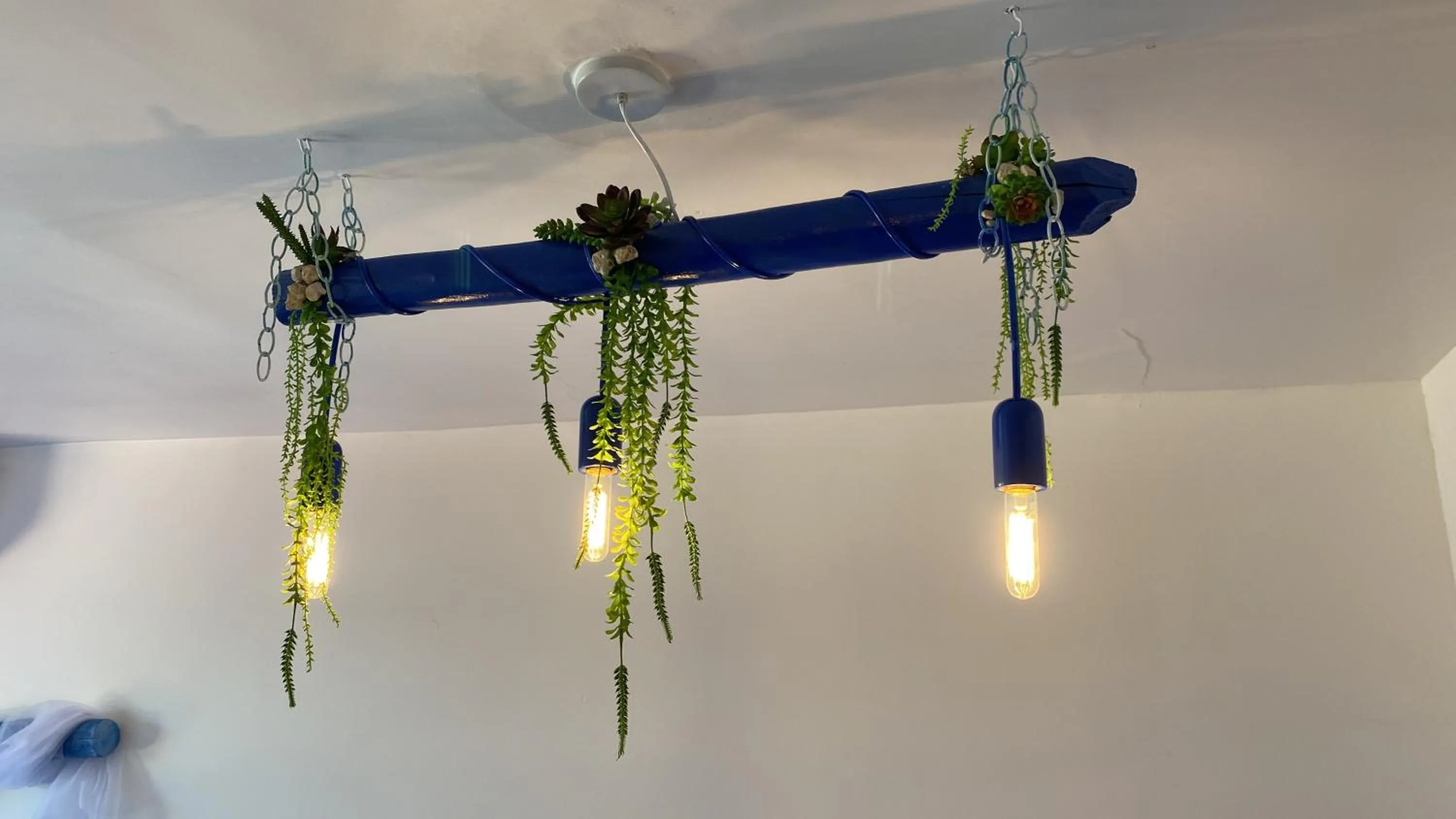 Decorative detail in Tropical apartment