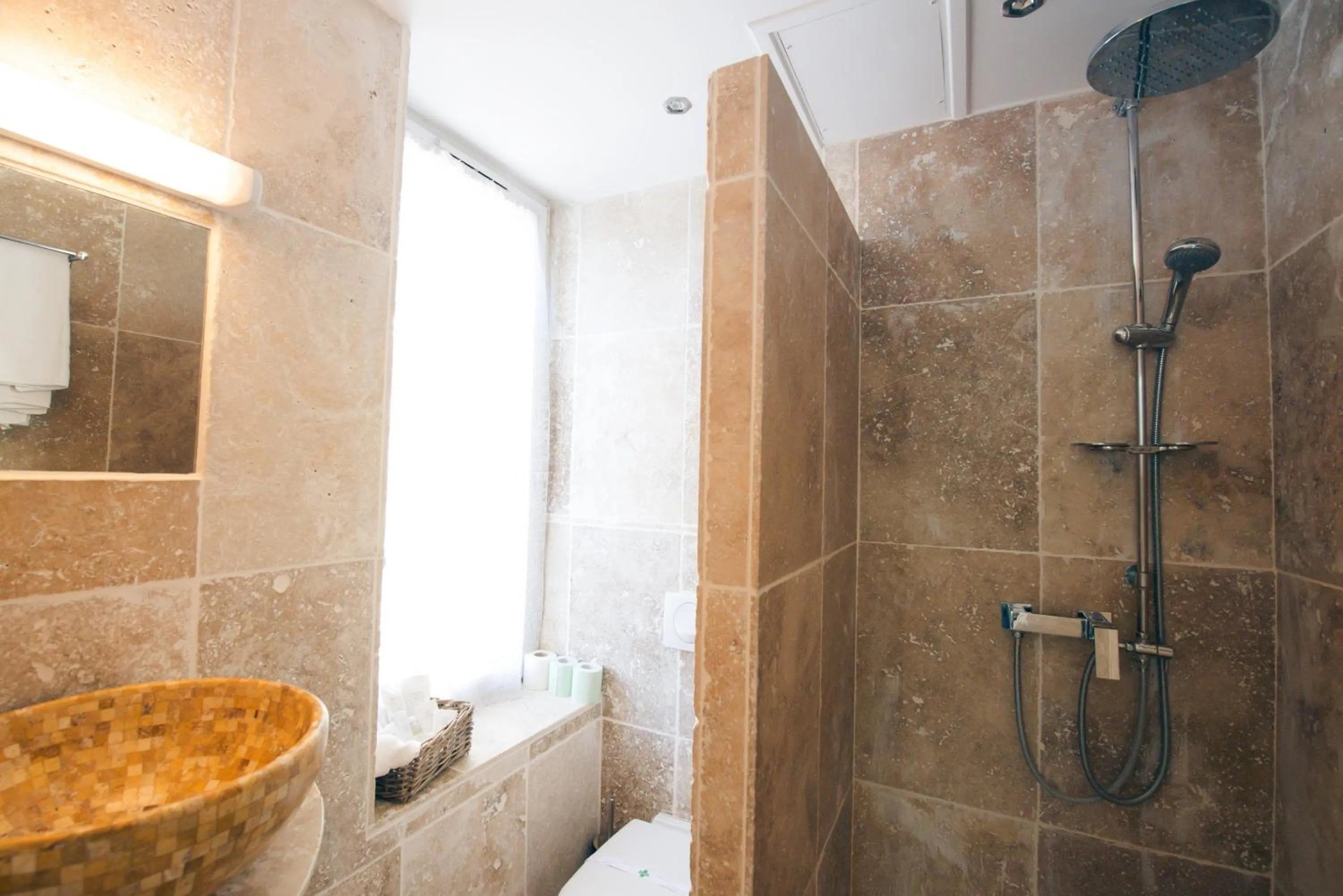 Bathroom in Altera Roma Hôtel