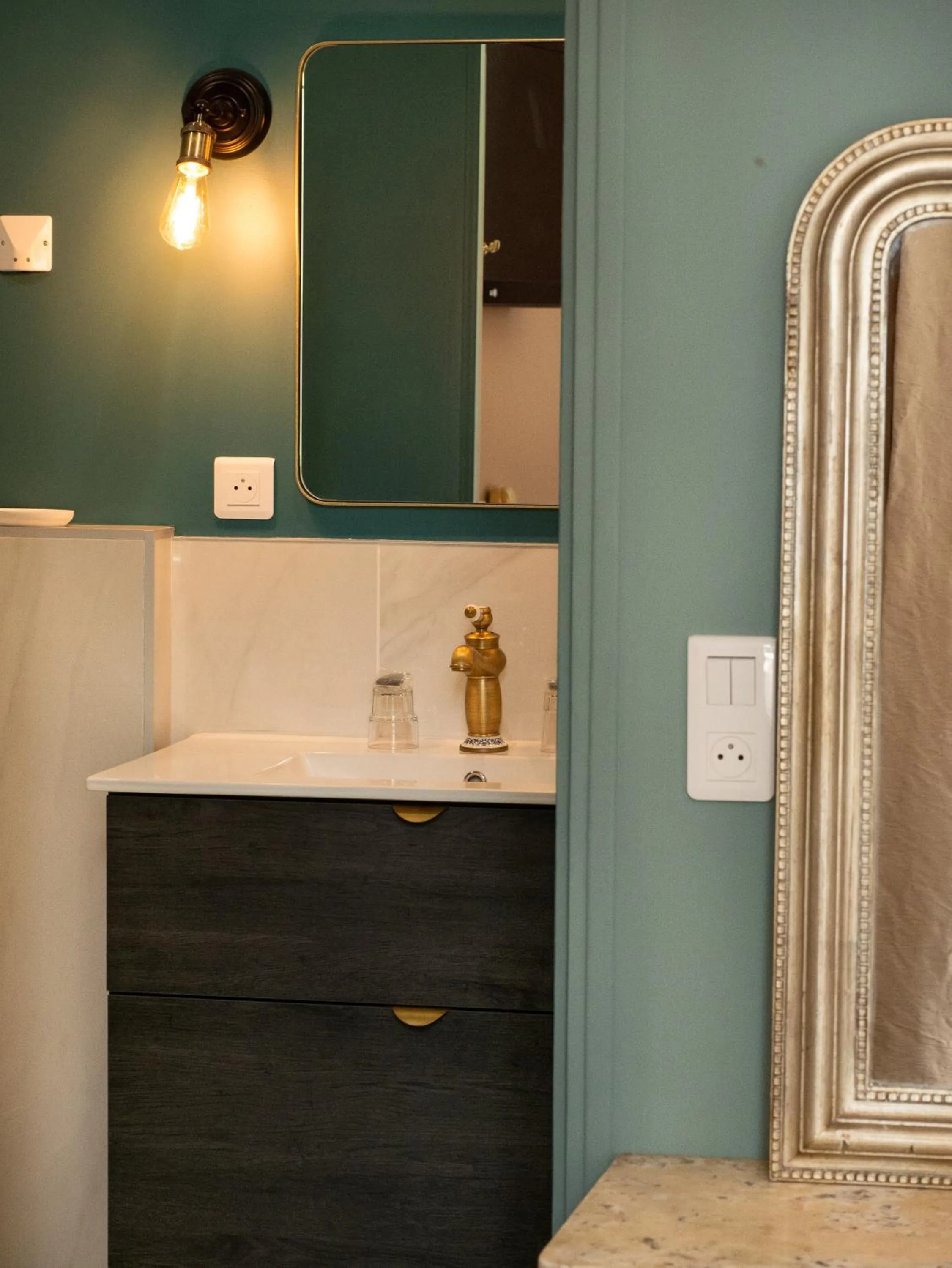 Bathroom in Altera Roma Hôtel