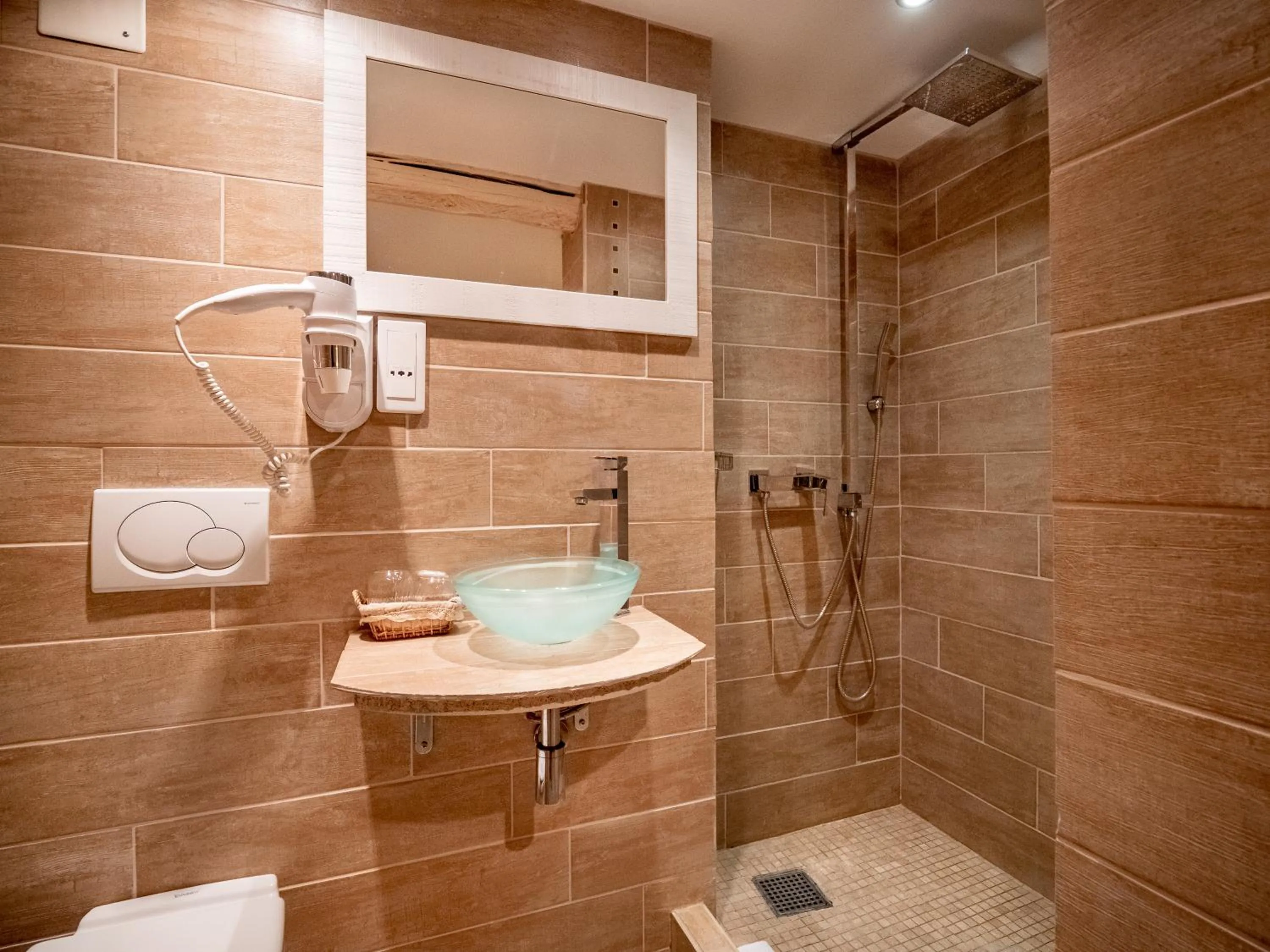 Bathroom in Altera Roma Hôtel