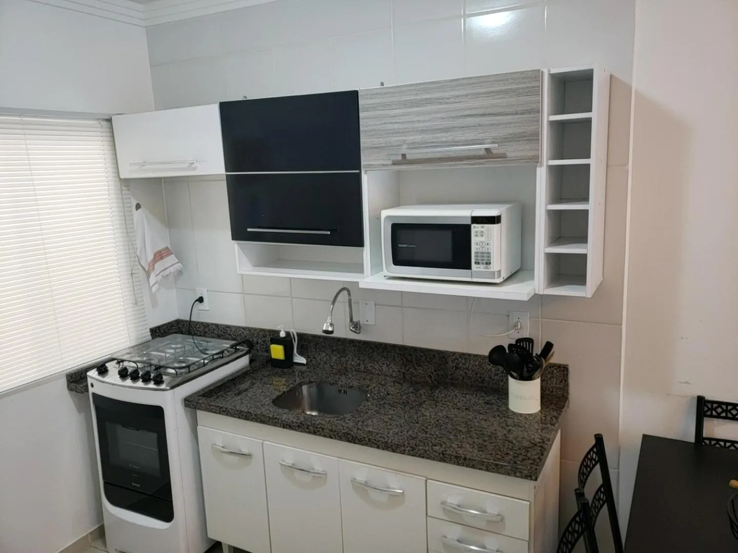Communal kitchen in Residencial Catarina