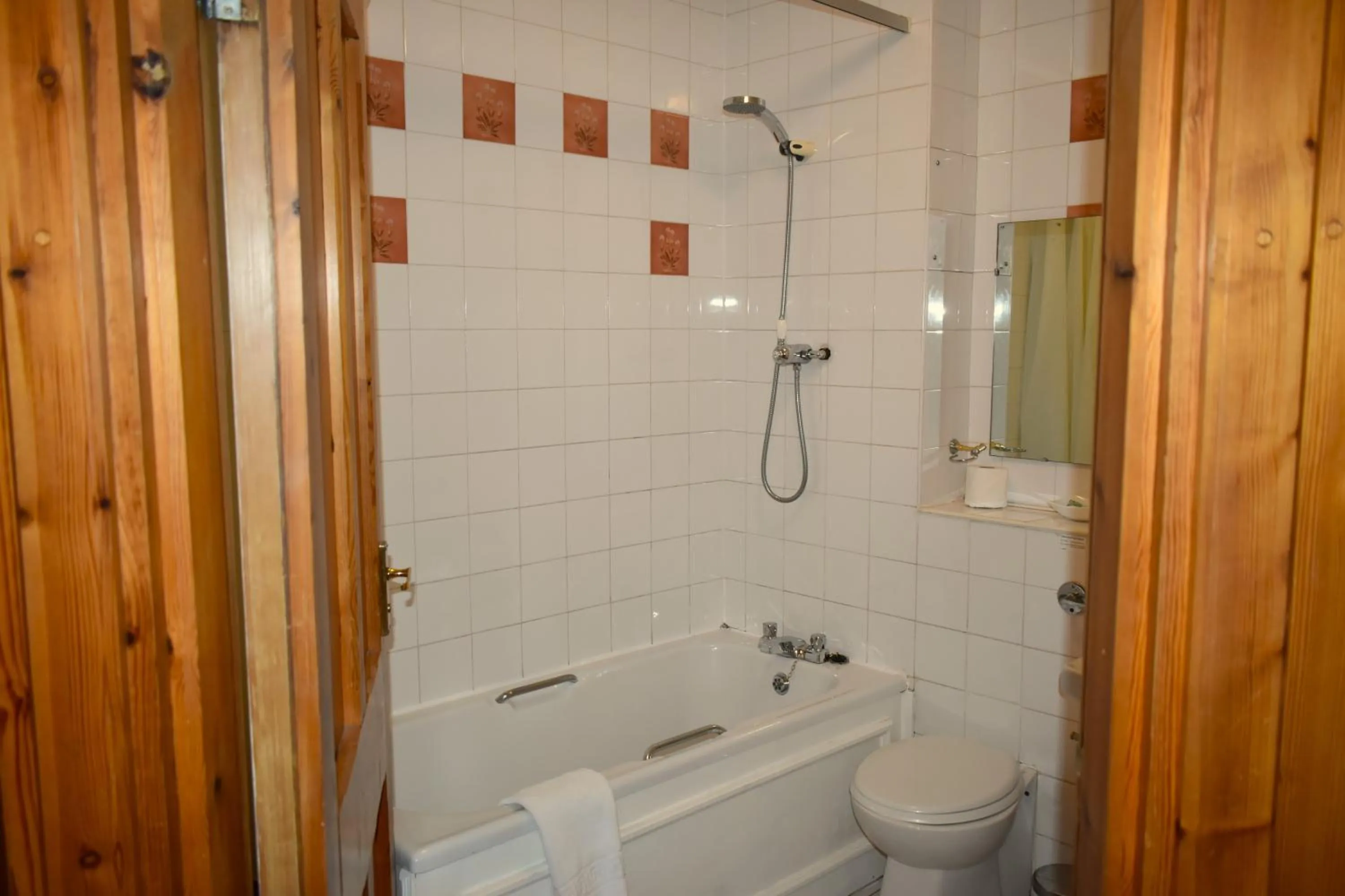 Bathroom in Donington Manor Hotel