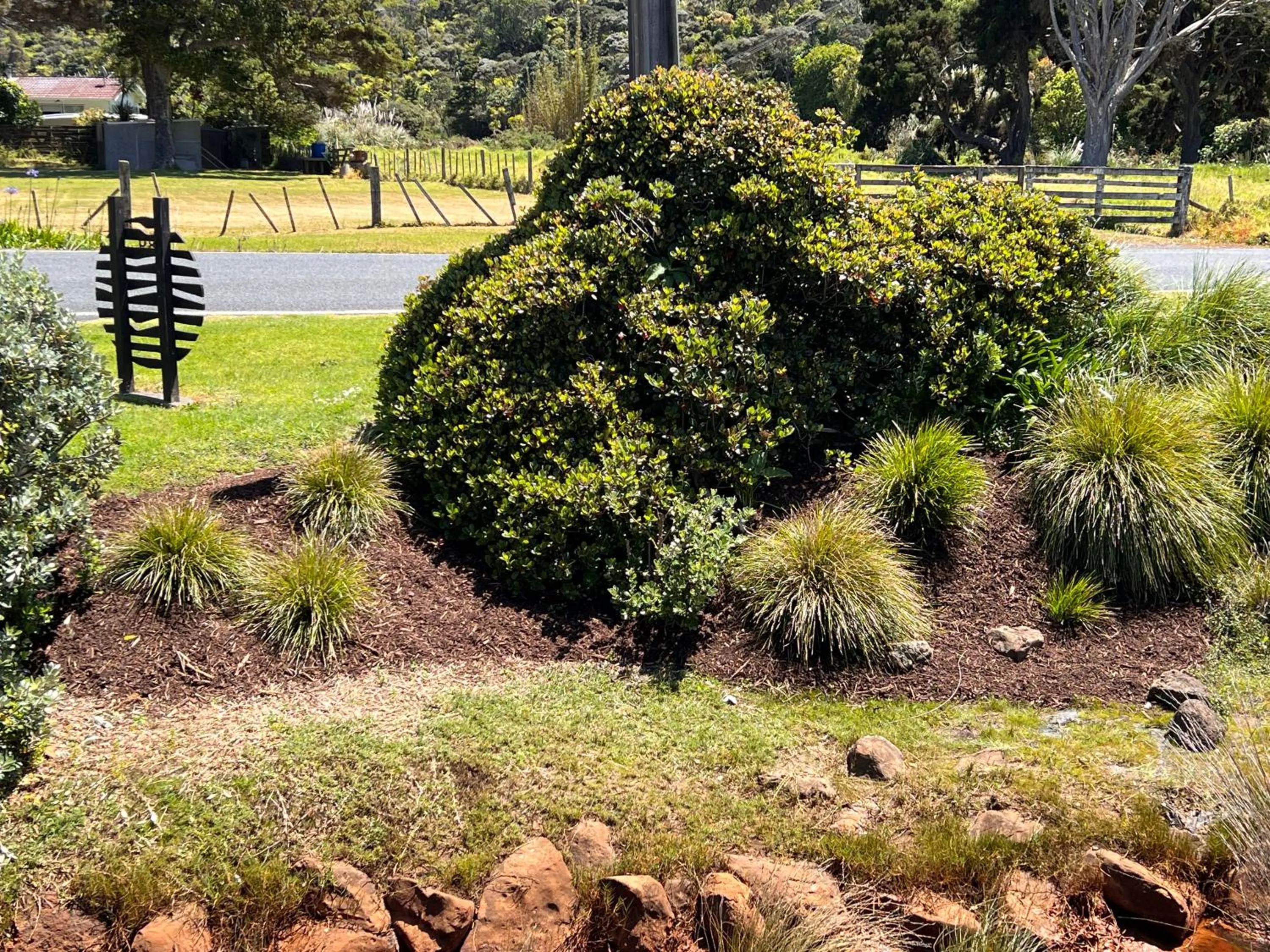 Garden in Absolute Beach front-Tutukaka Harbour